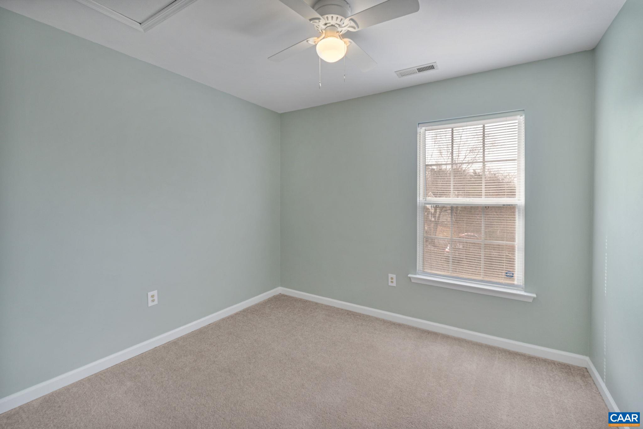 972 TOWNE LN