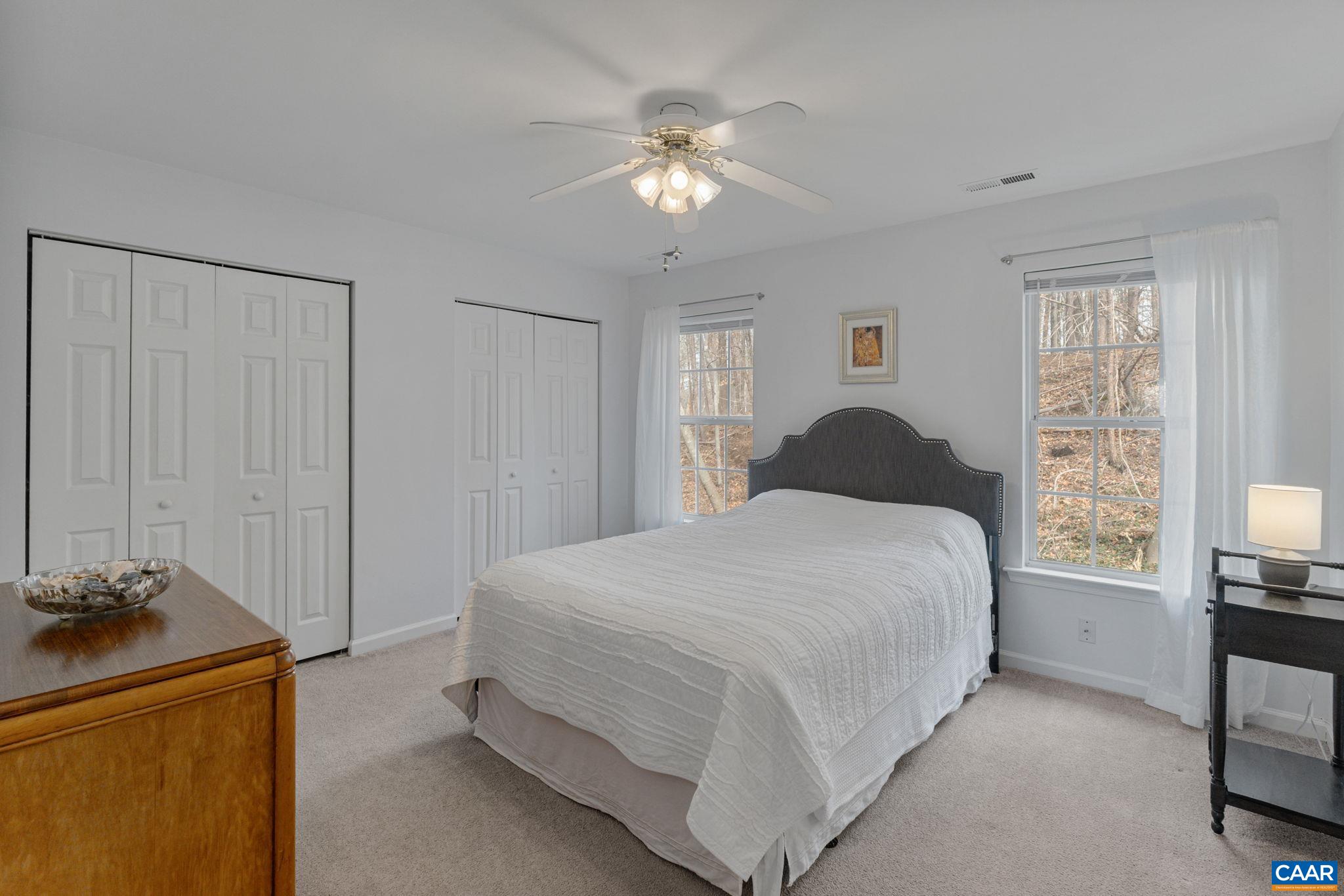 972 TOWNE LN