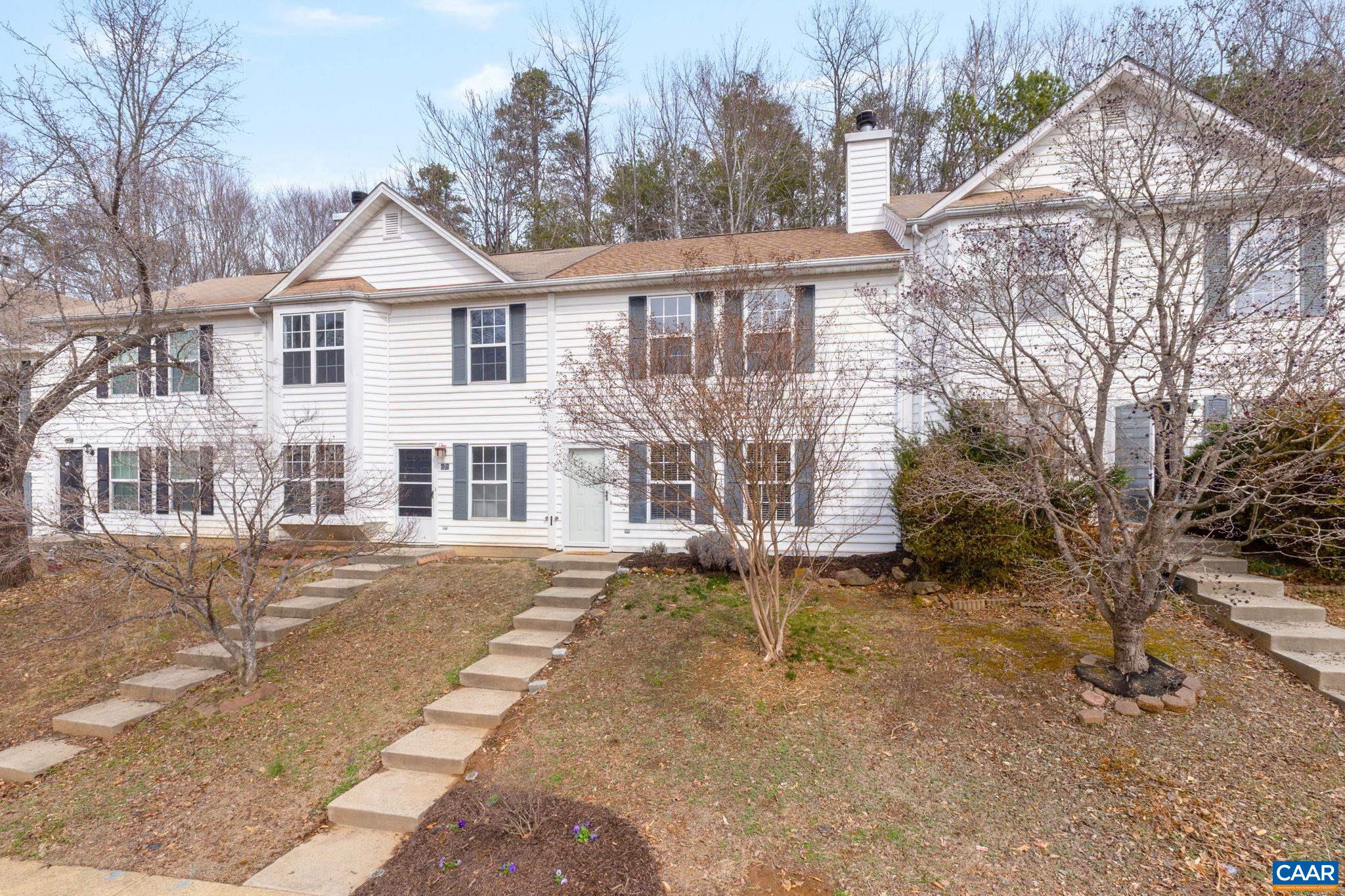 972 TOWNE LN