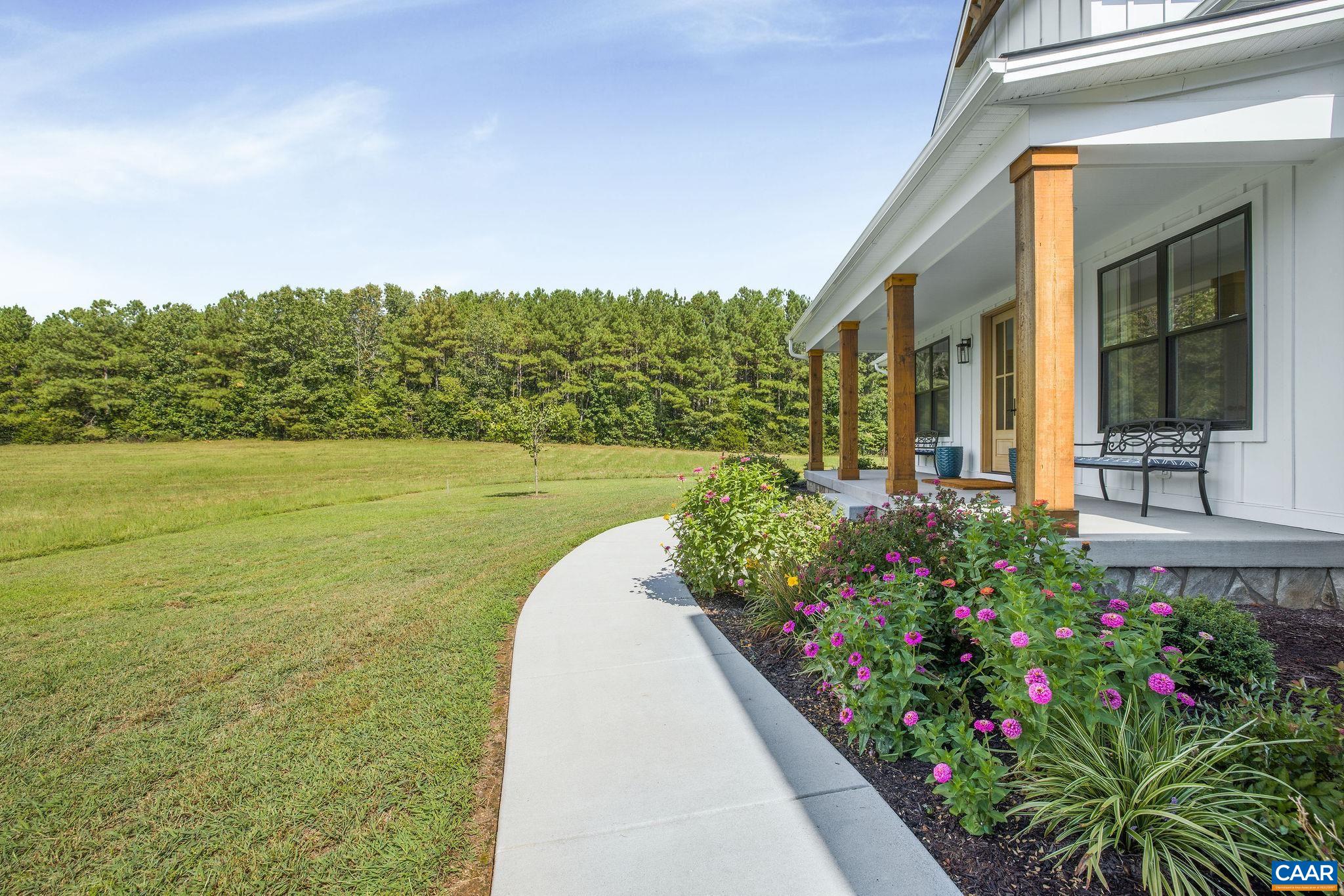 1570 JAMES RIVER RD