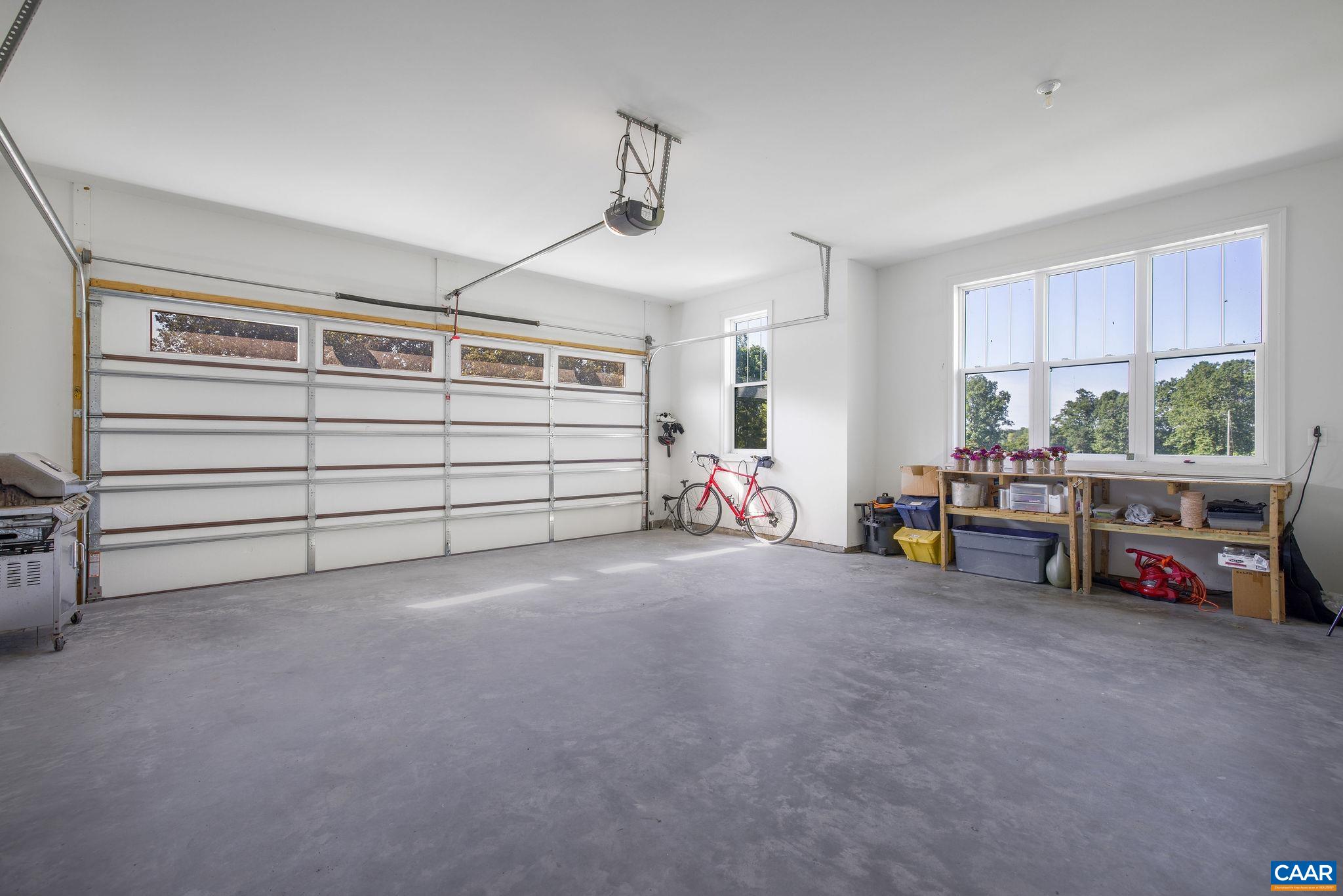 1570 JAMES RIVER RD