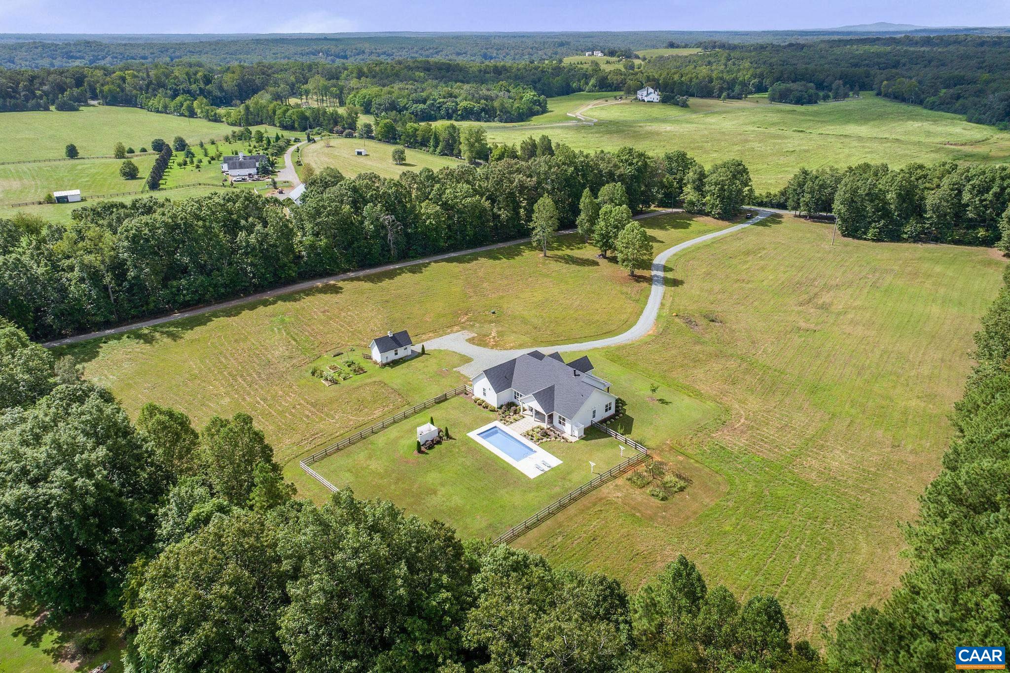1570 JAMES RIVER RD