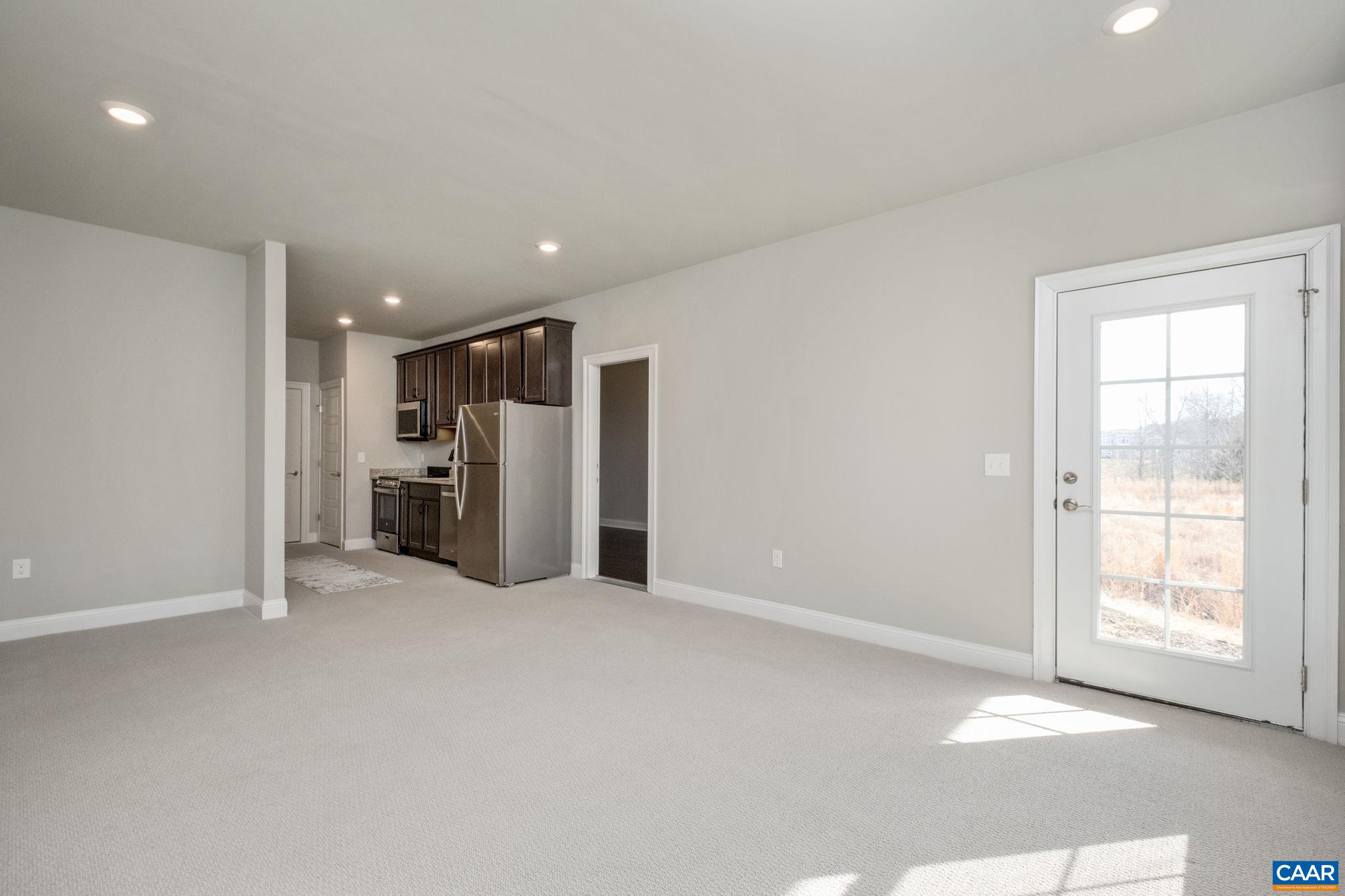 336 AVONDALE LN