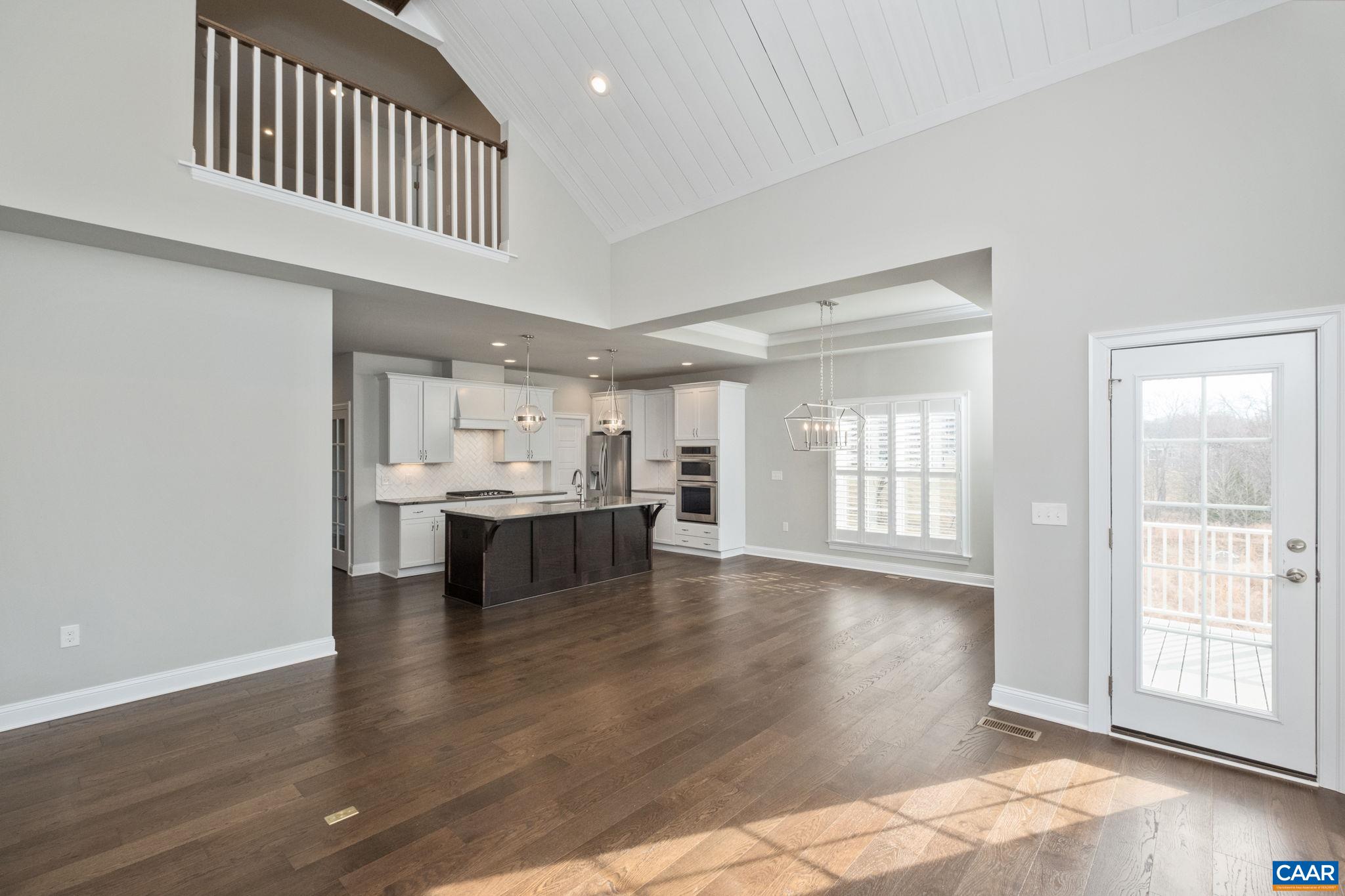 336 AVONDALE LN