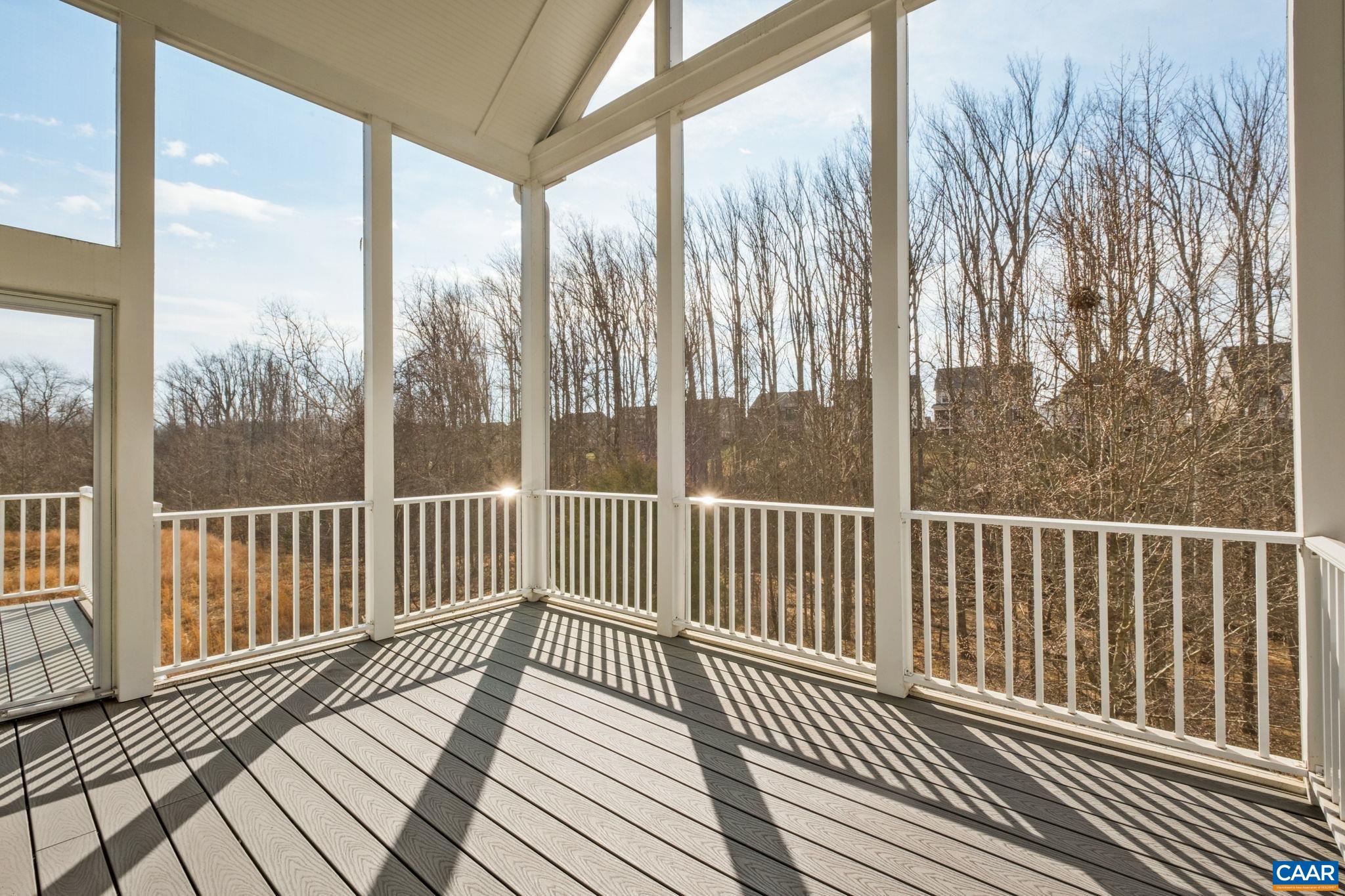 336 AVONDALE LN