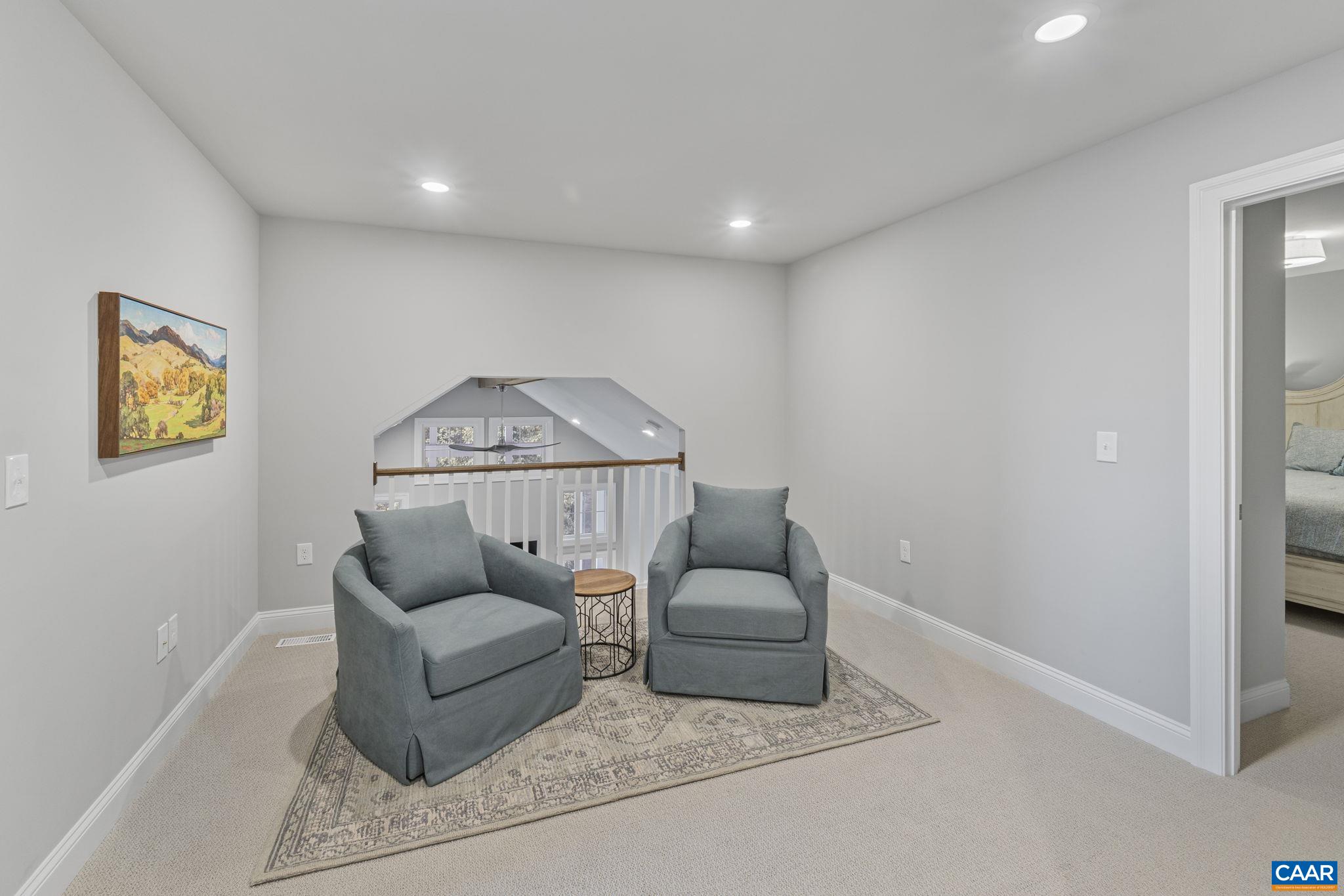 336 AVONDALE LN