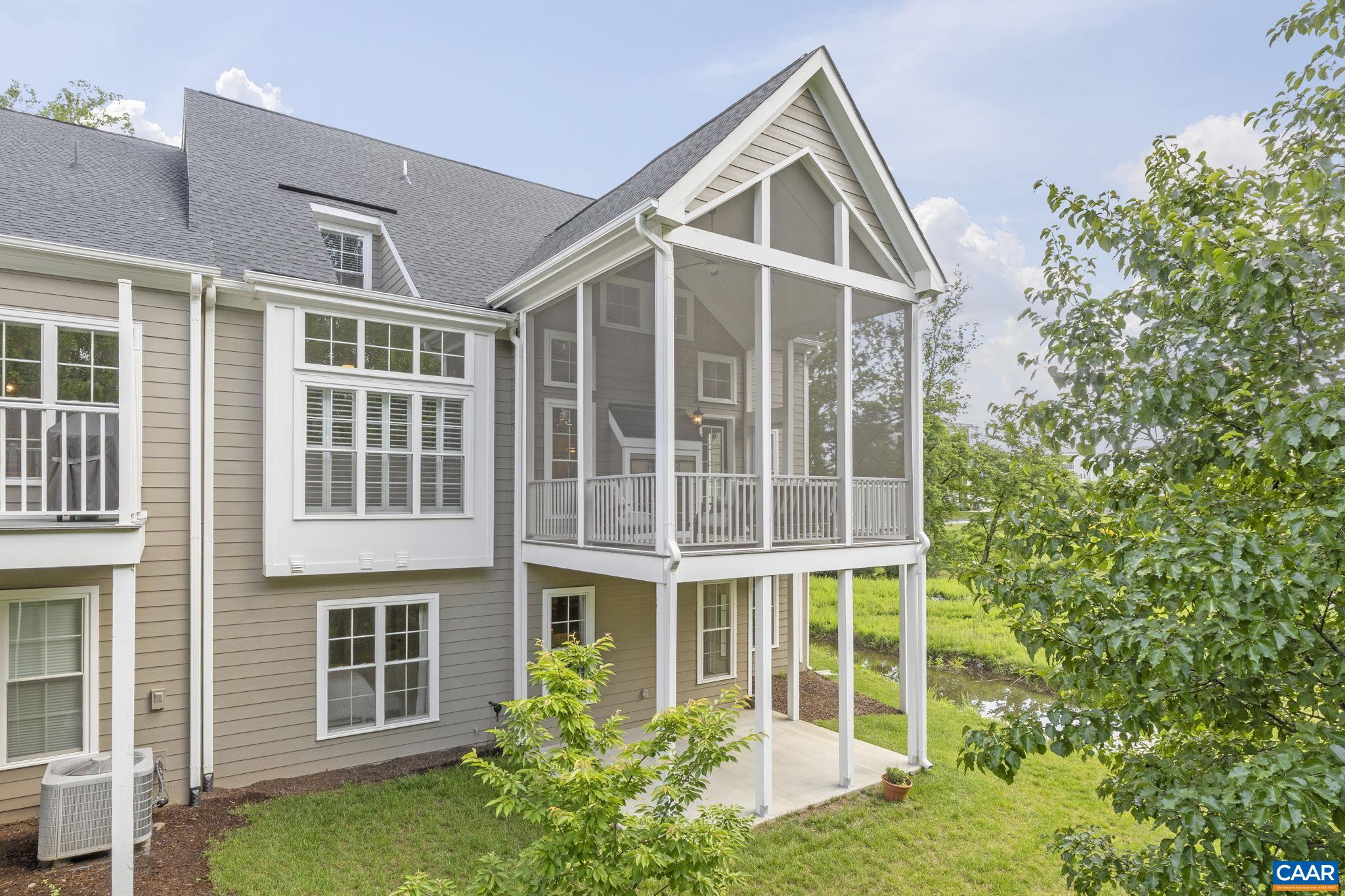 336 AVONDALE LN