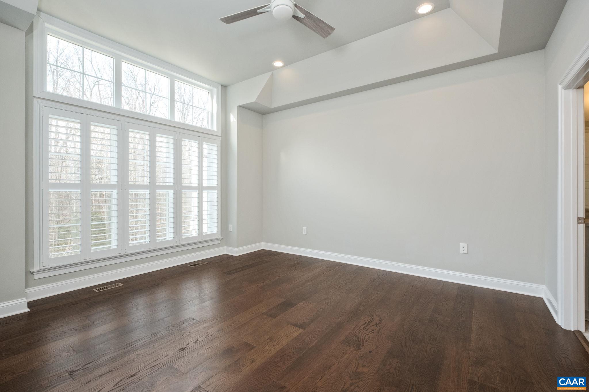 336 AVONDALE LN