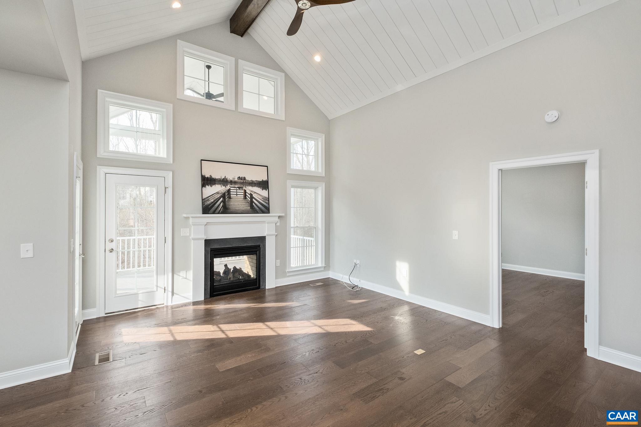 336 AVONDALE LN