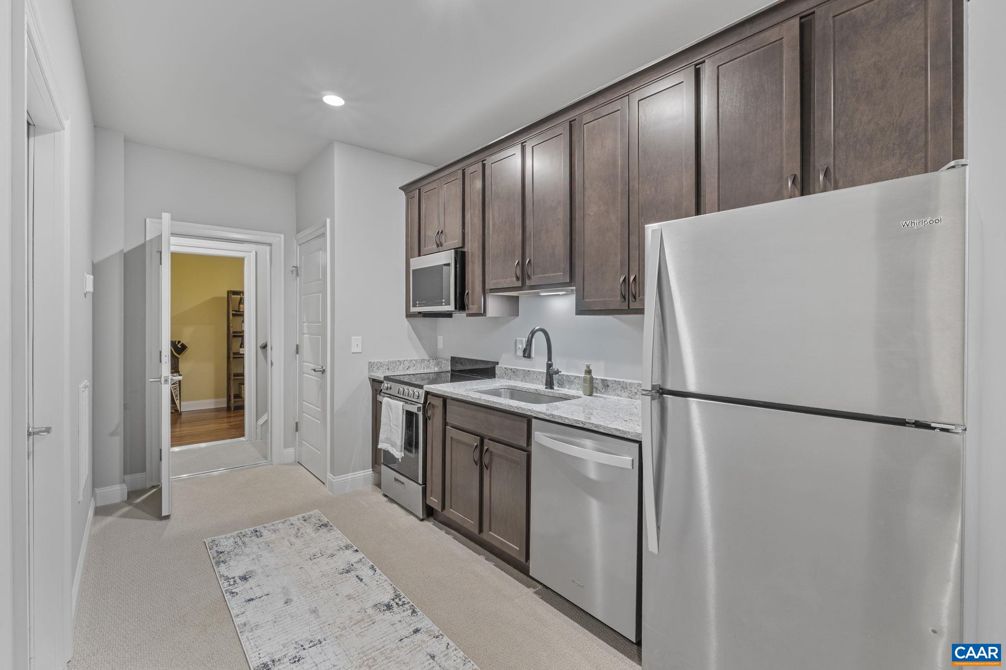 336 AVONDALE LN