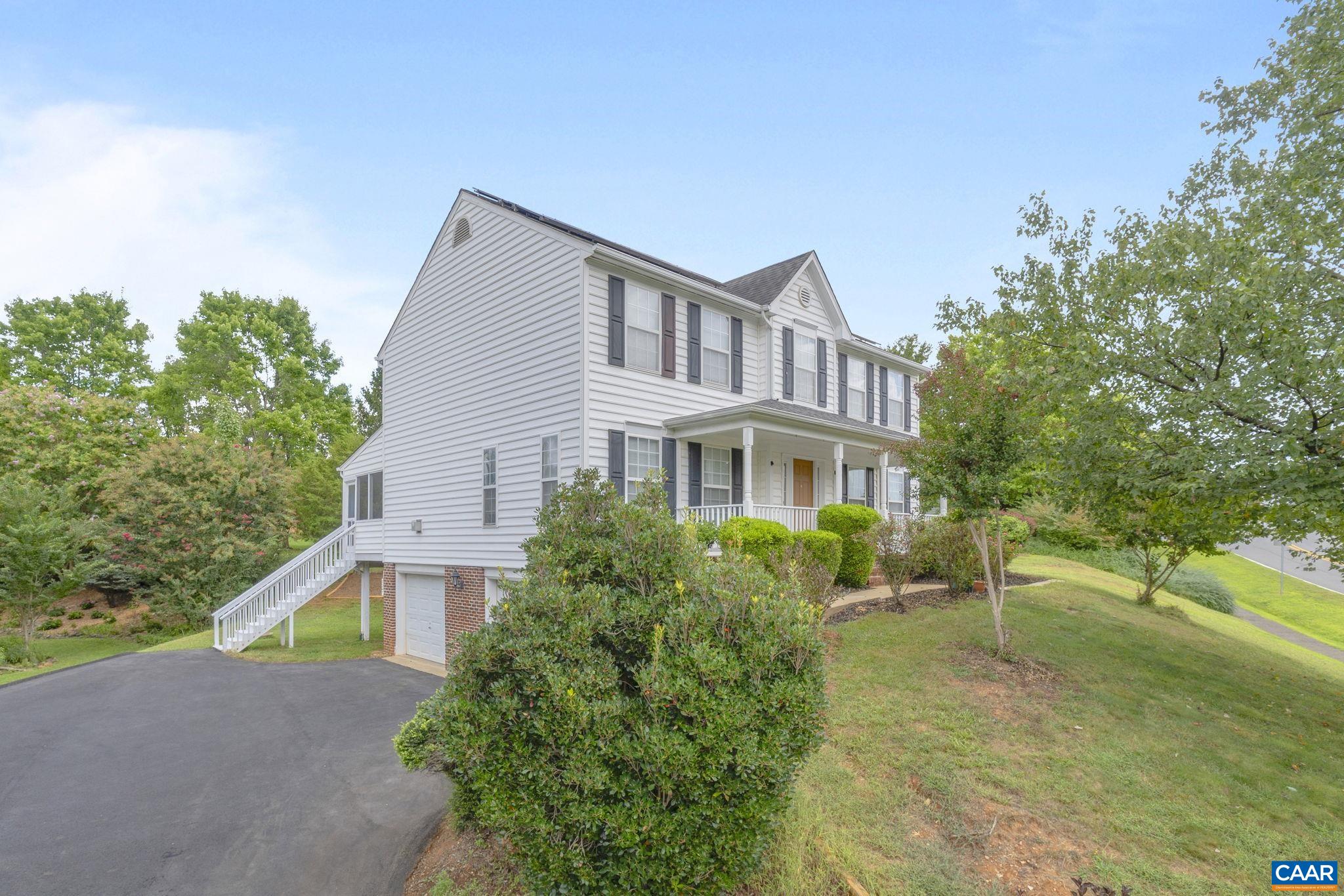 1051 OLD FOX TRAIL LN