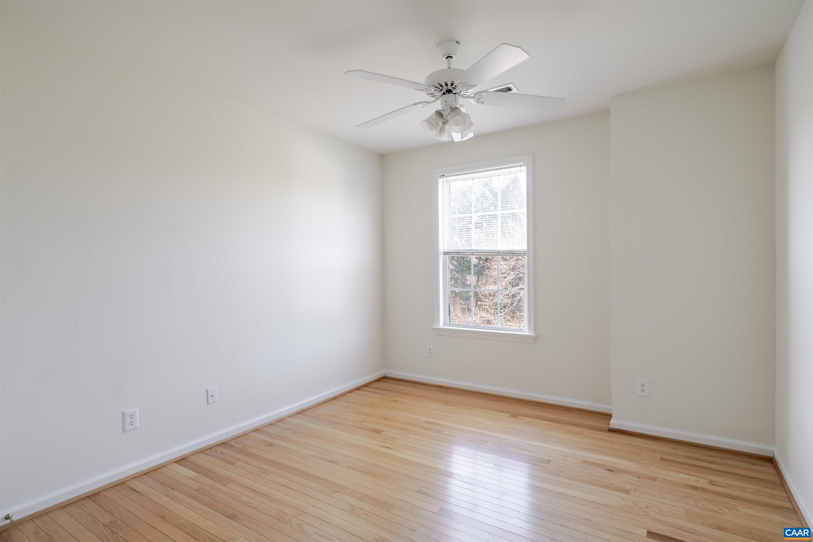 1051 OLD FOX TRAIL LN