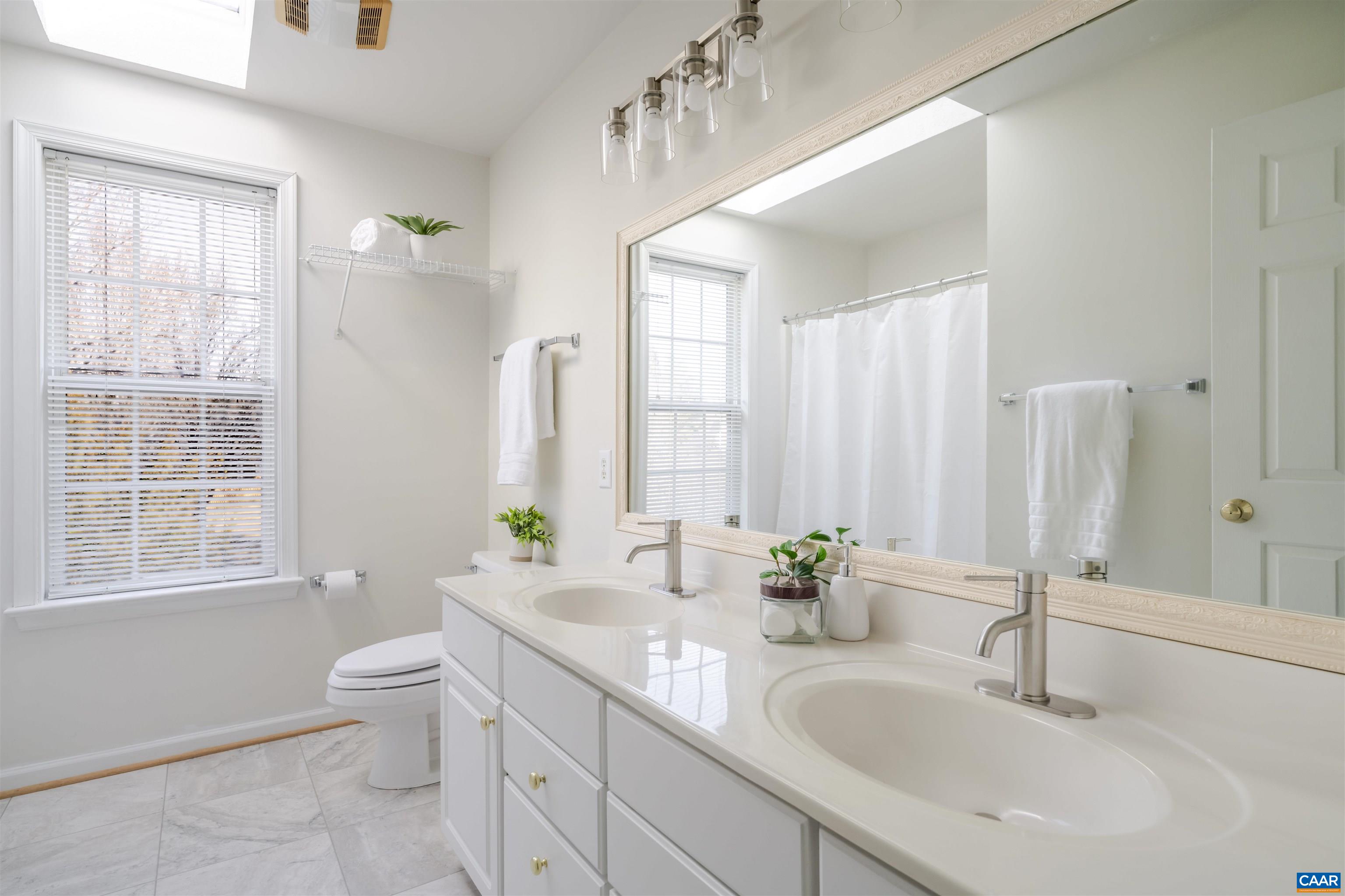 1051 OLD FOX TRAIL LN