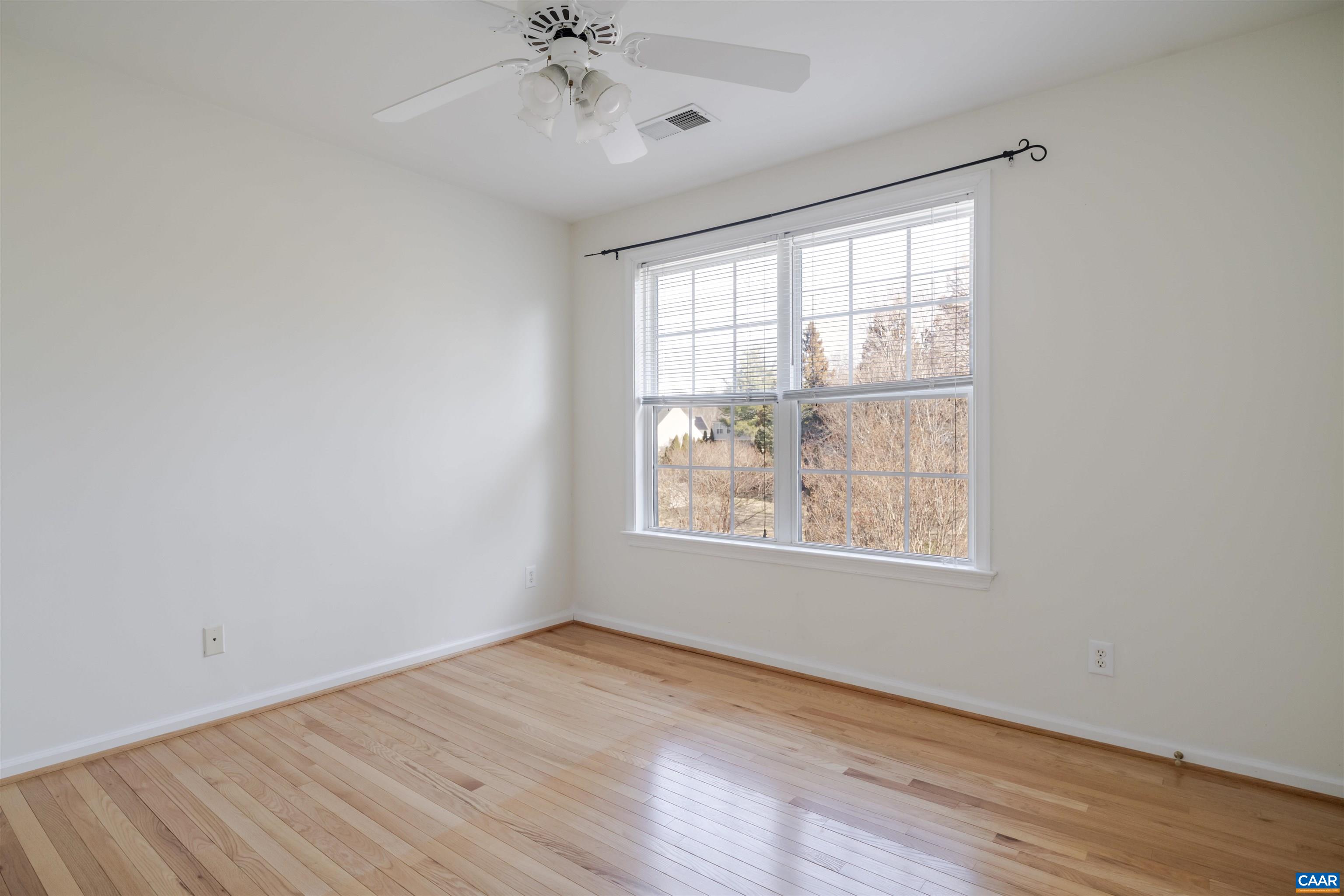 1051 OLD FOX TRAIL LN