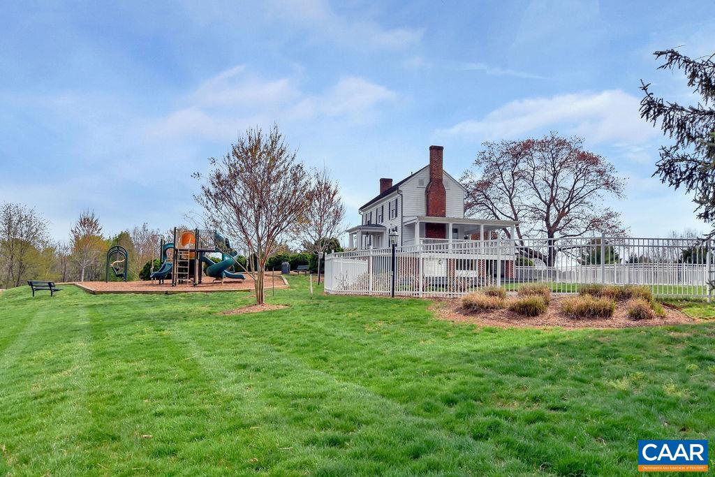 1051 OLD FOX TRAIL LN