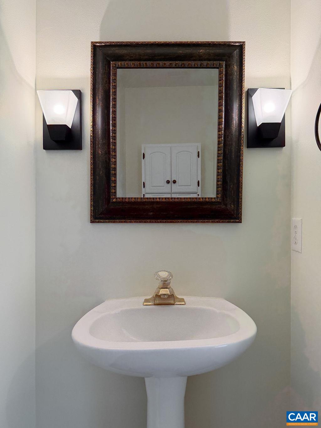 1411 GLENSIDE GREEN