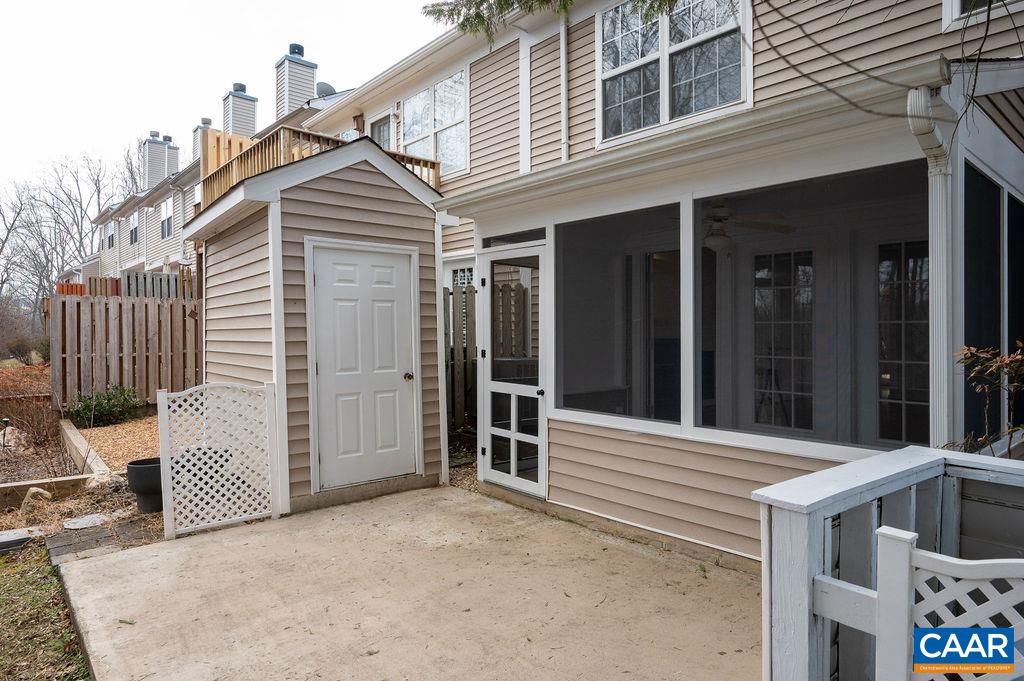 1411 GLENSIDE GREEN