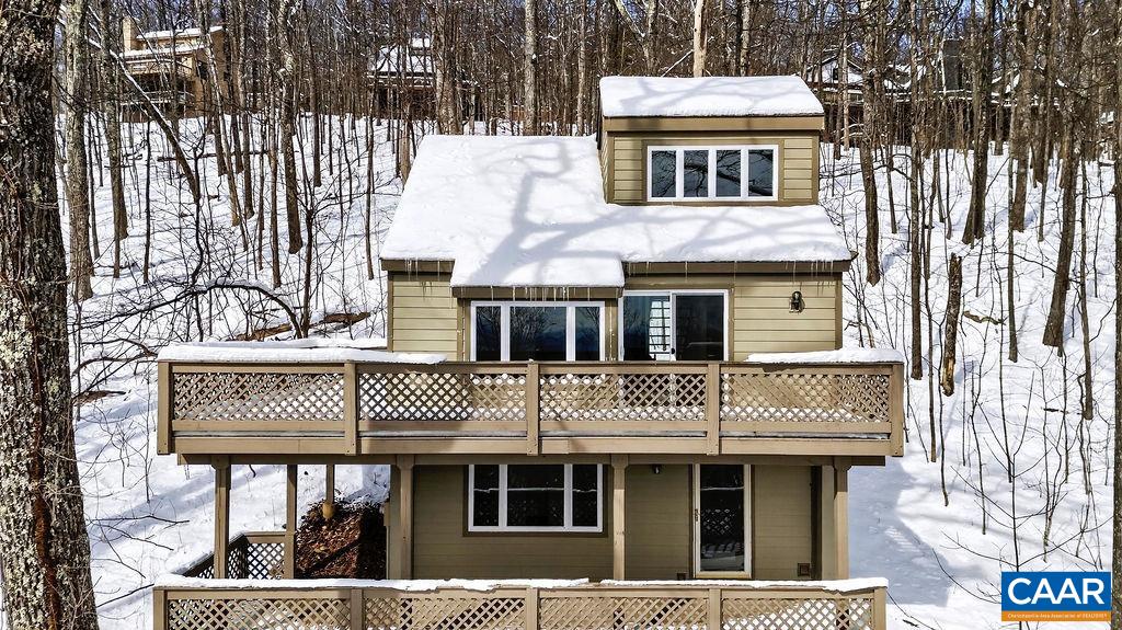 38 FIRTREE DR
