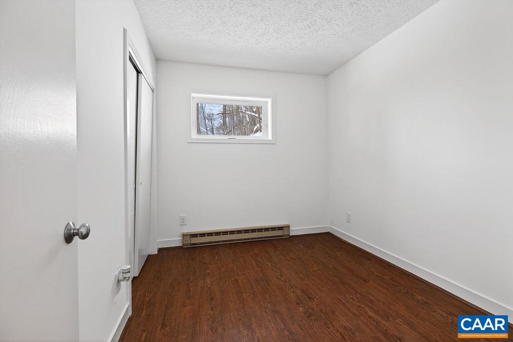 38 FIRTREE DR