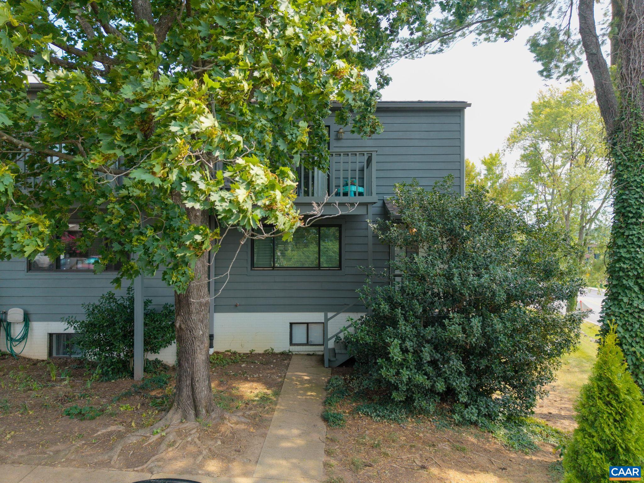320 HARVEST DR