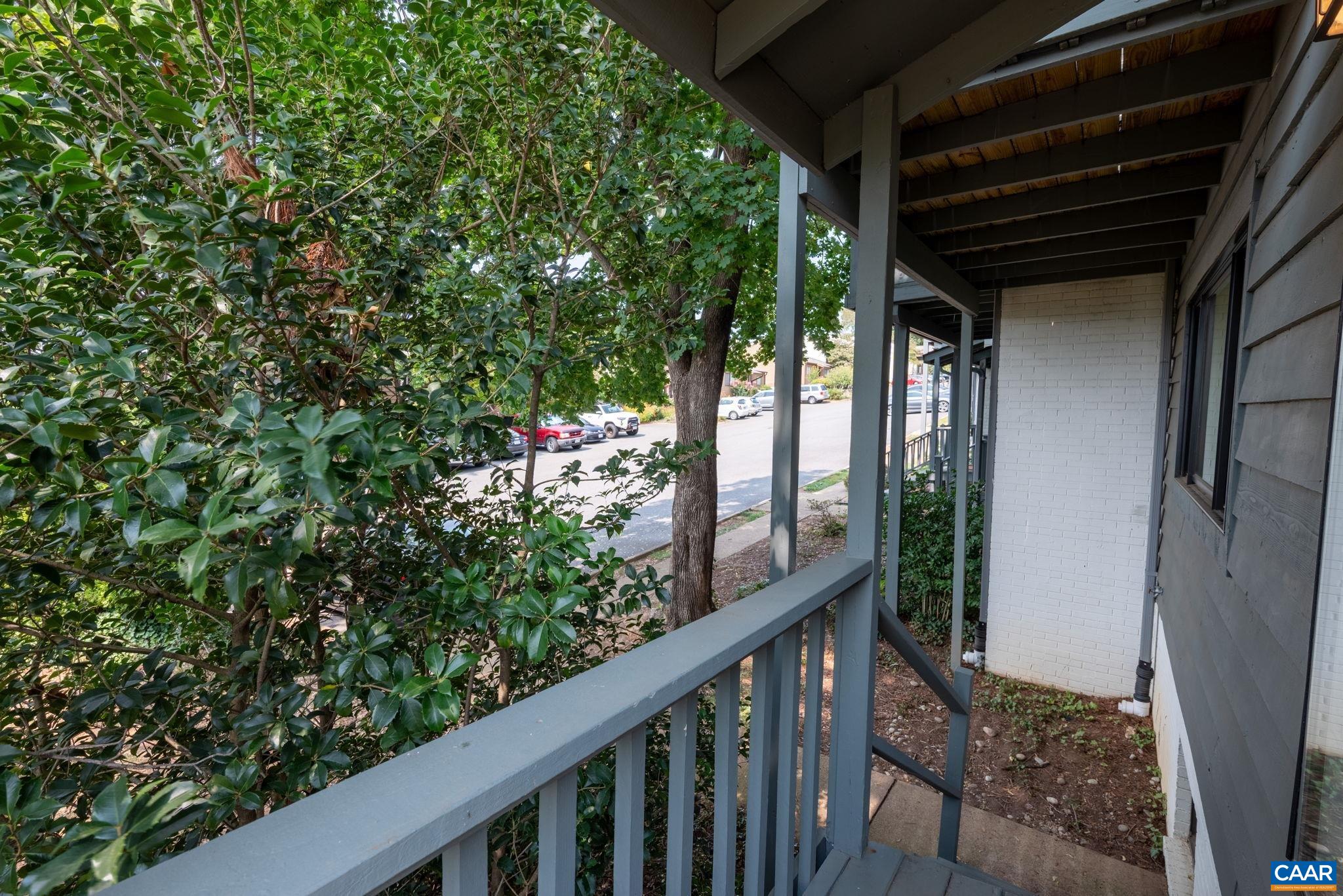 320 HARVEST DR