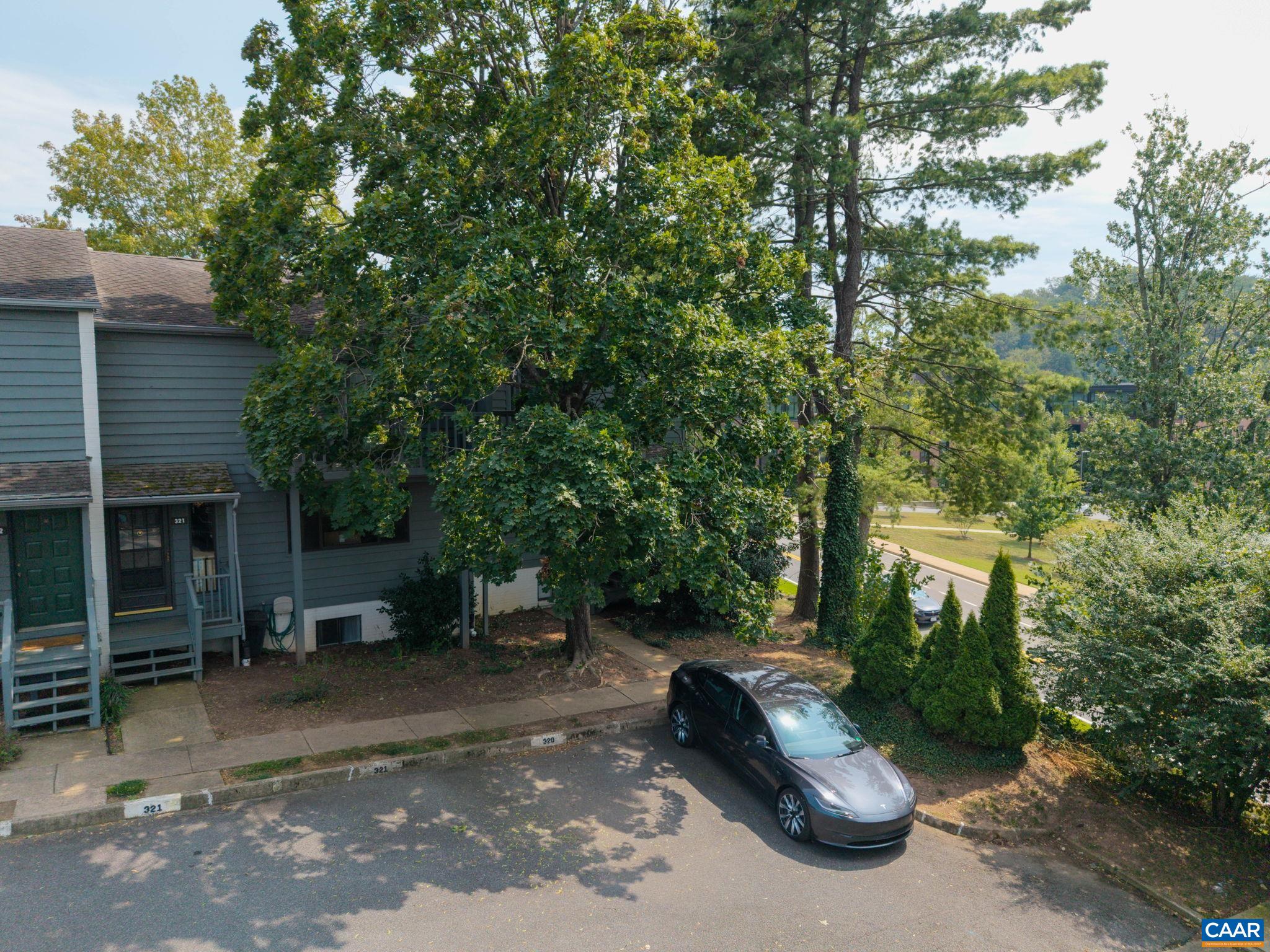 320 HARVEST DR