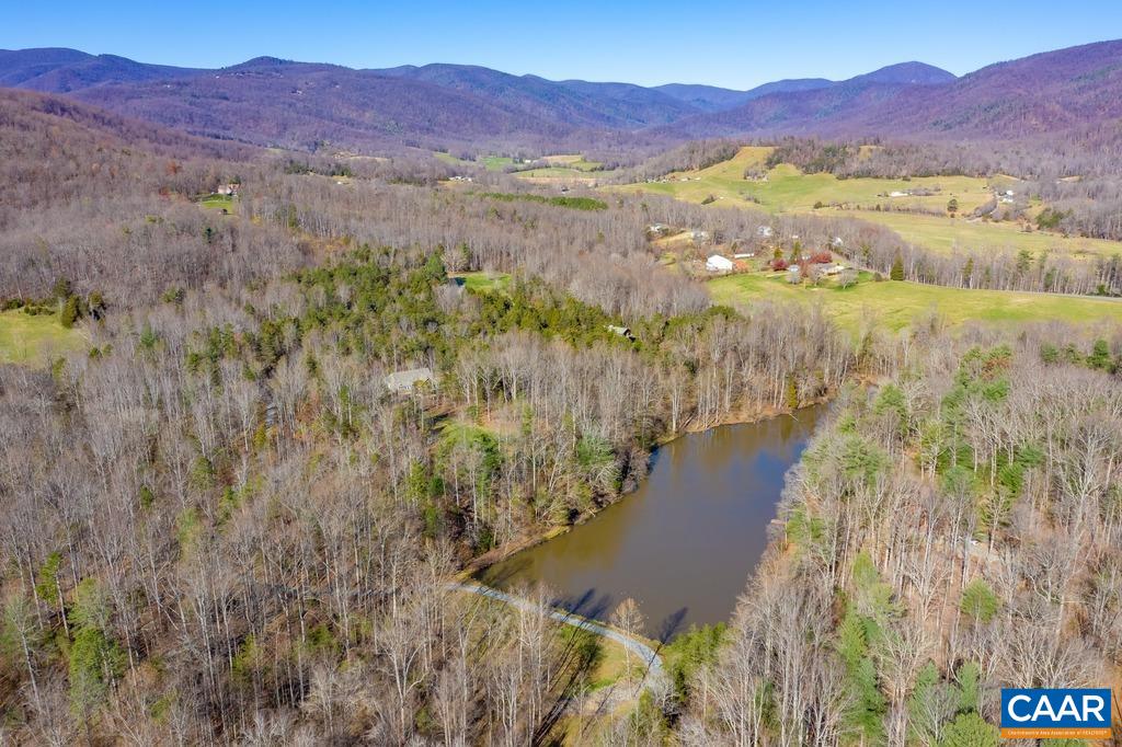 431 BEAR RUN RD