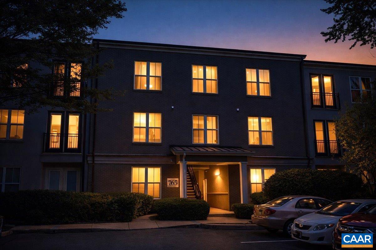 765 WALKER SQ Unit: 4A