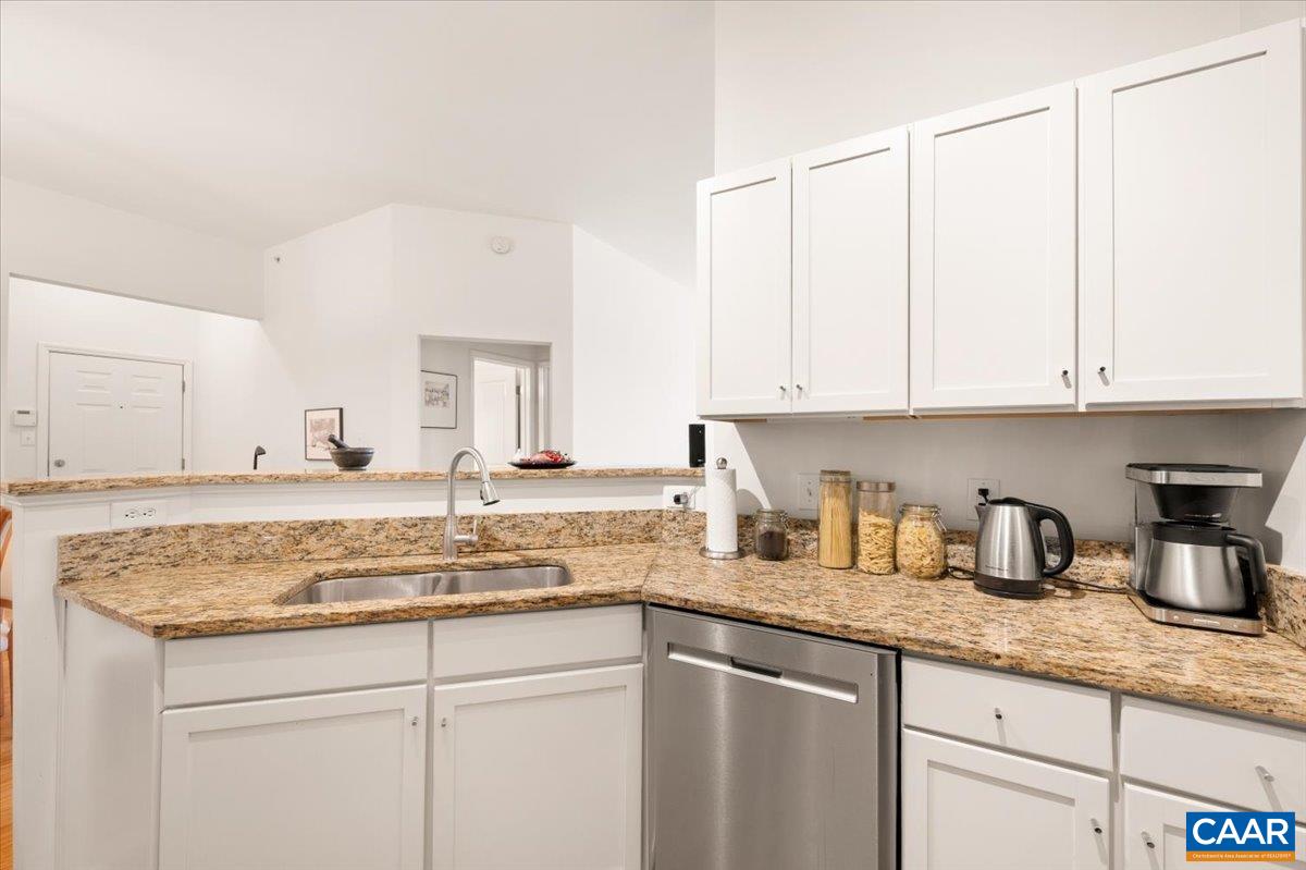 765 WALKER SQ Unit: 4A