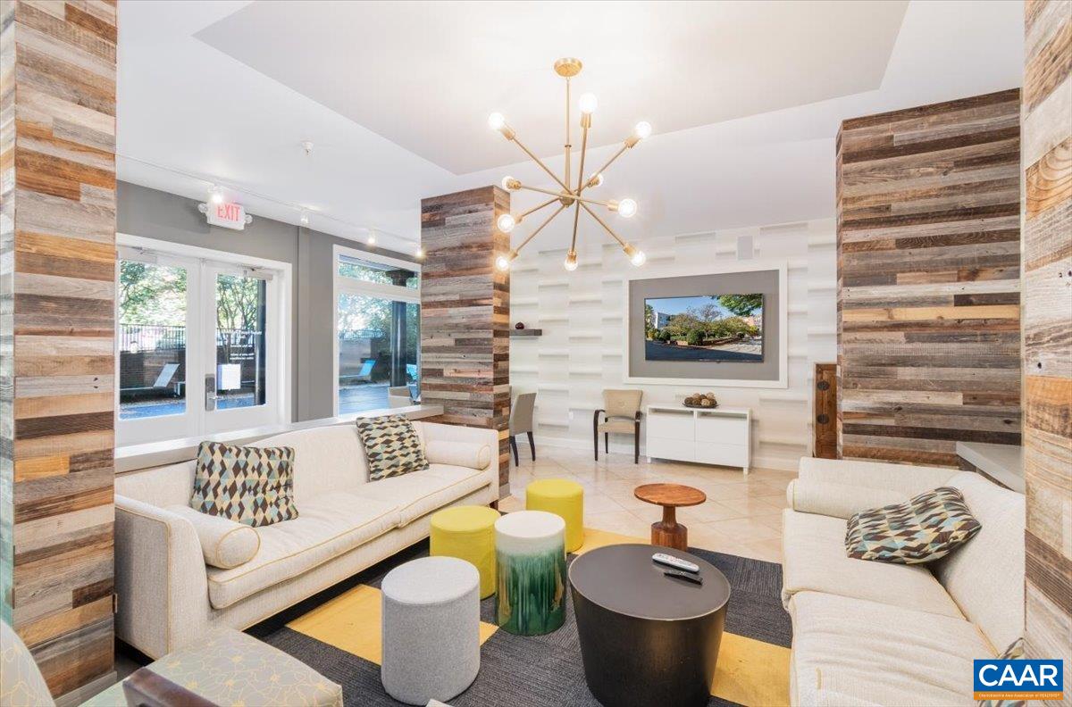765 WALKER SQ Unit: 4A