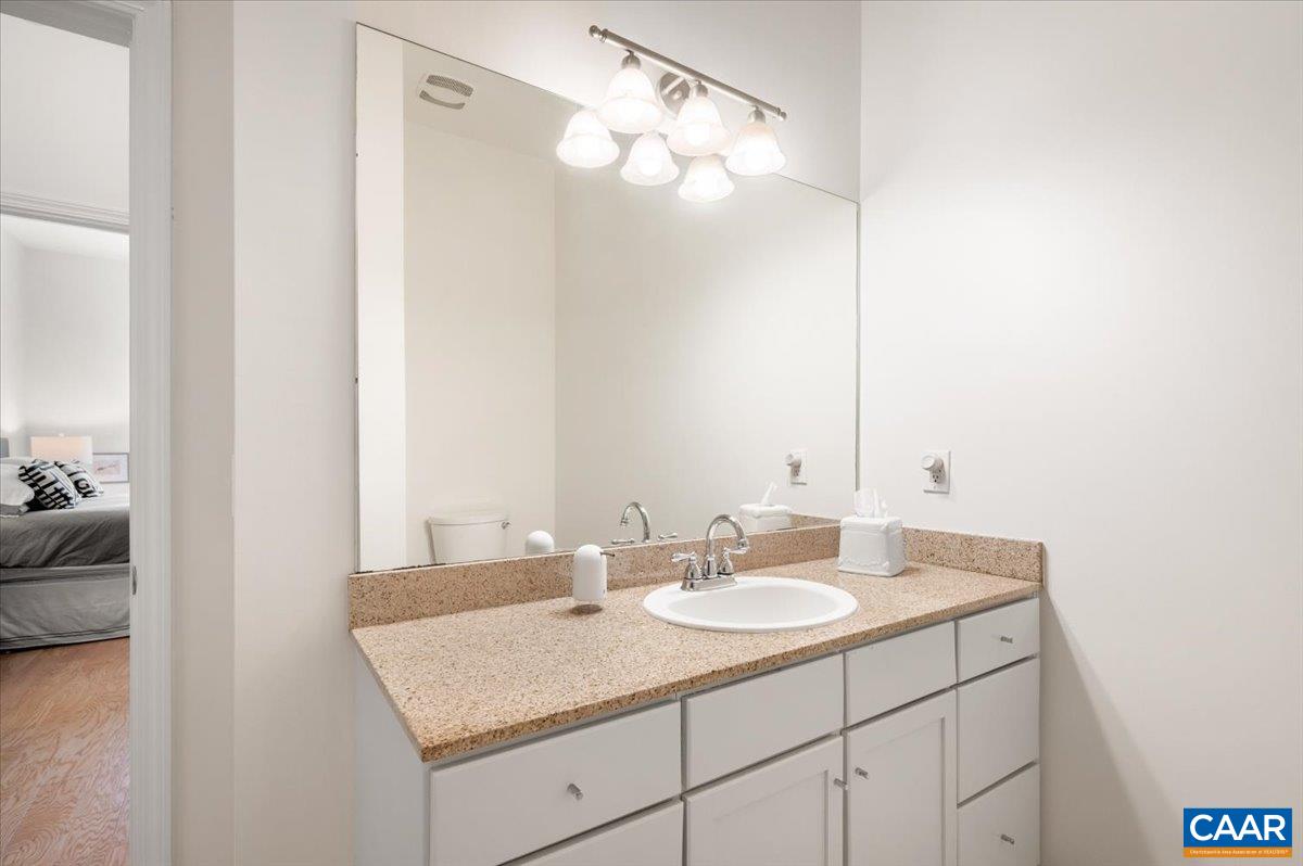 765 WALKER SQ Unit: 4A