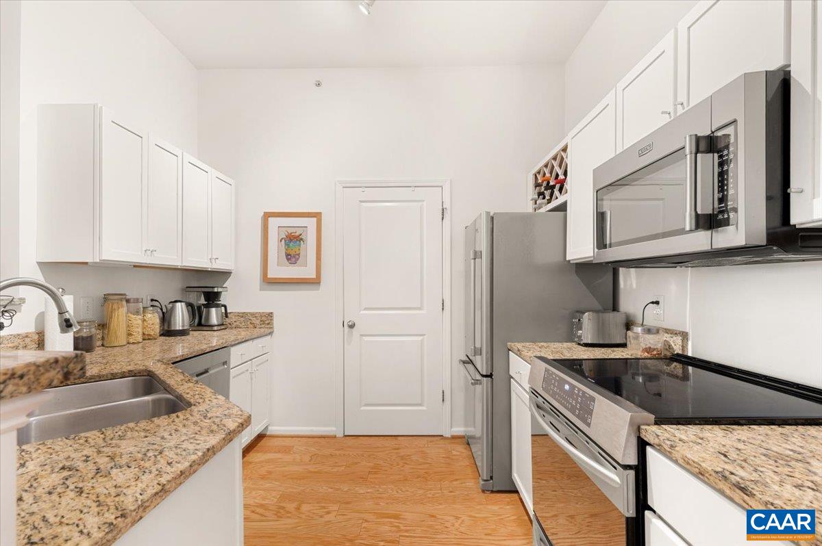 765 WALKER SQ Unit: 4A