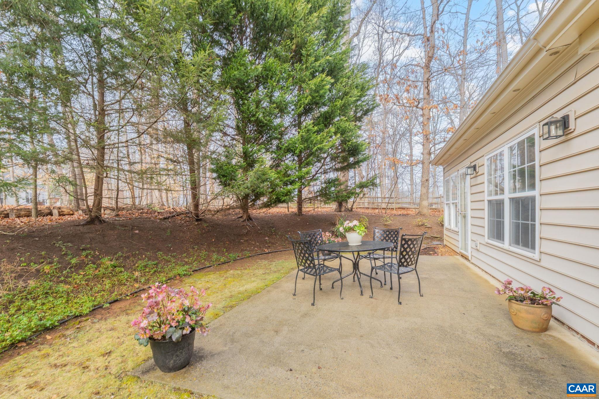 1697 BANYAN CT