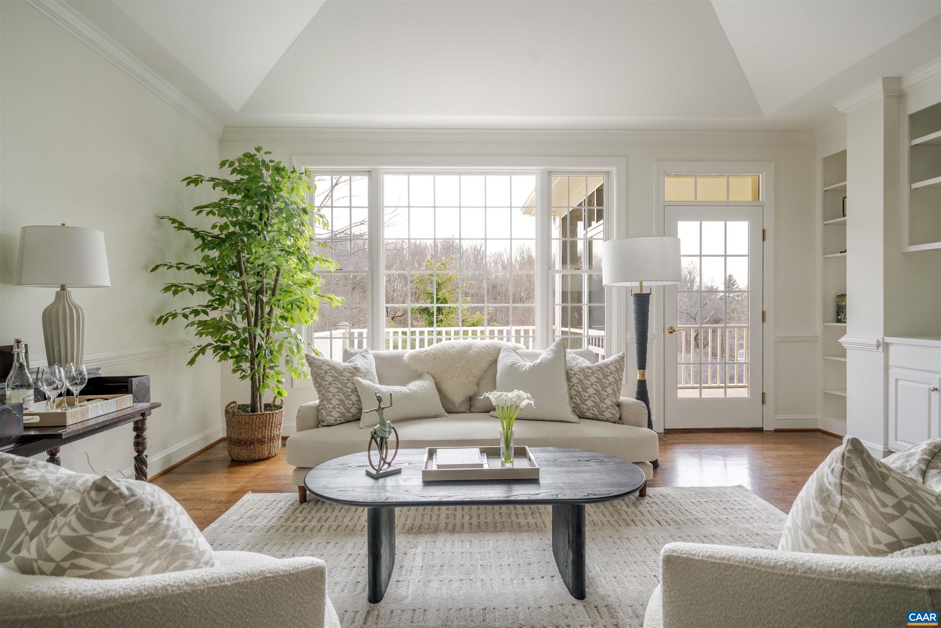 1362 PANTOPS COTTAGE CT