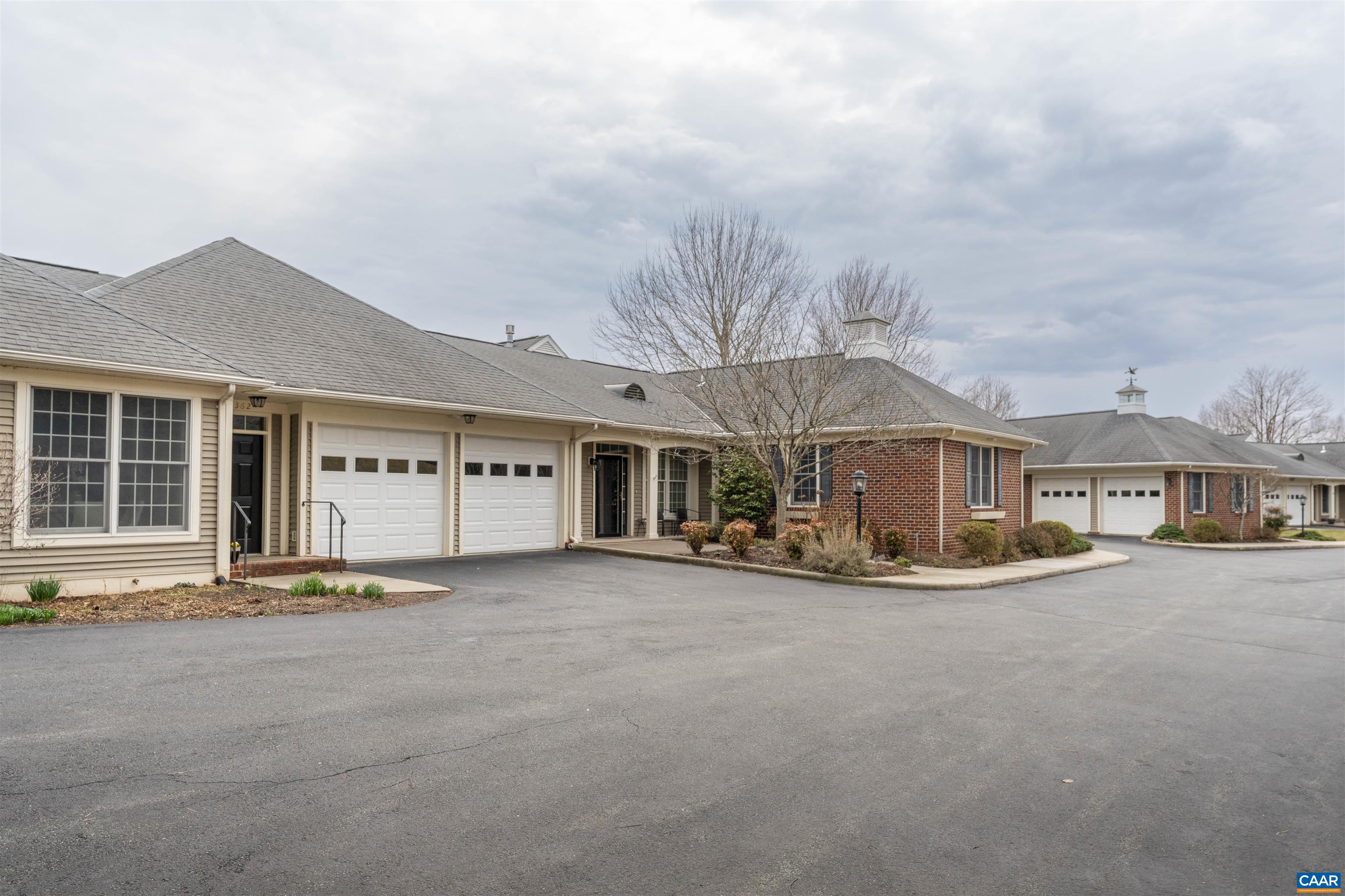 1362 PANTOPS COTTAGE CT
