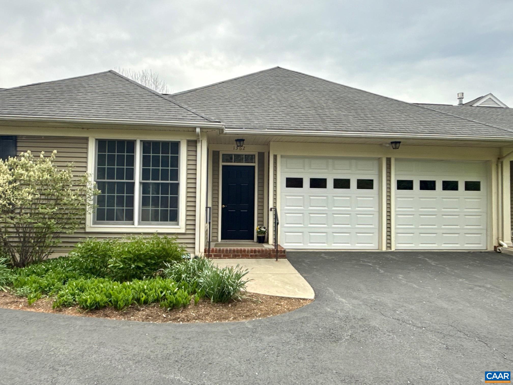 1362 PANTOPS COTTAGE CT