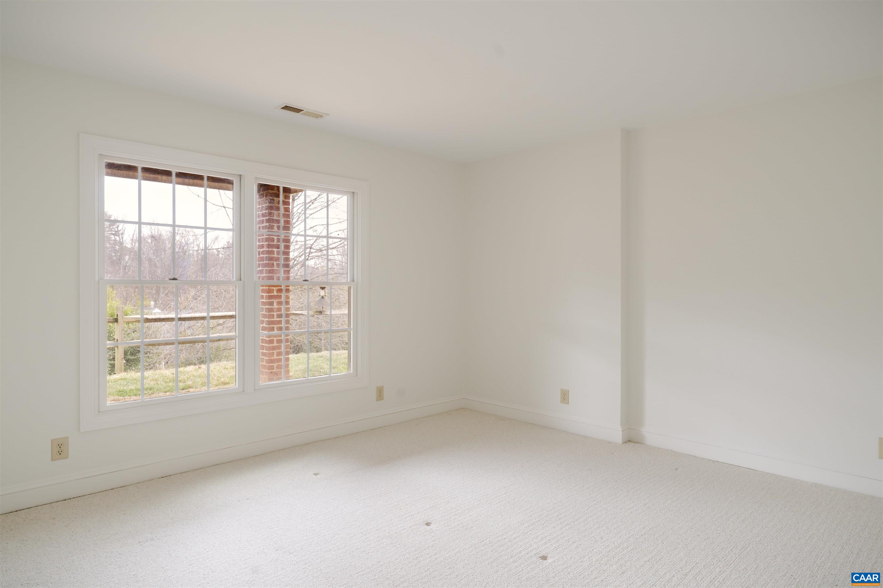 1362 PANTOPS COTTAGE CT