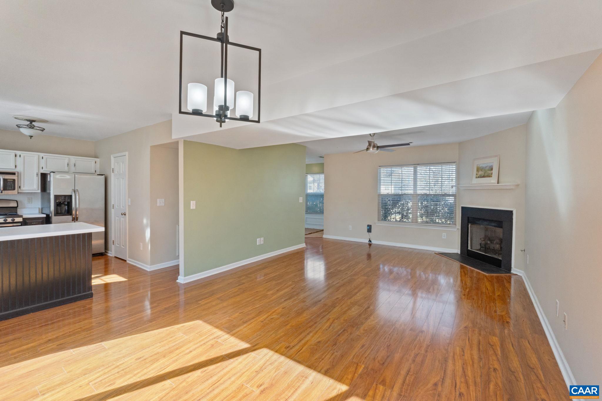 177 BUTTERCUP LN