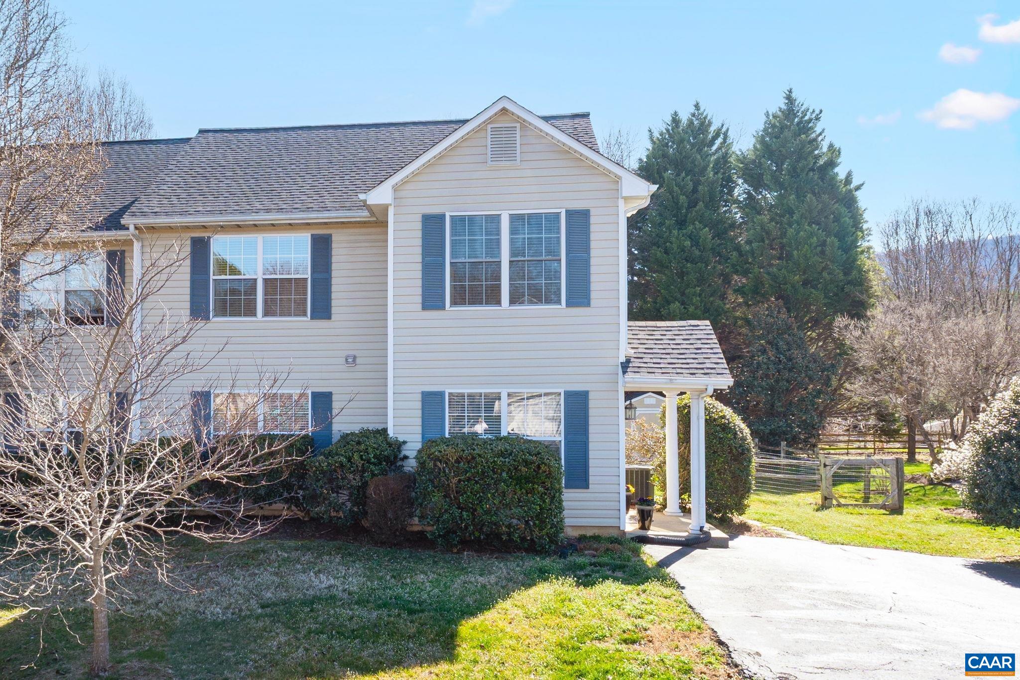 177 BUTTERCUP LN