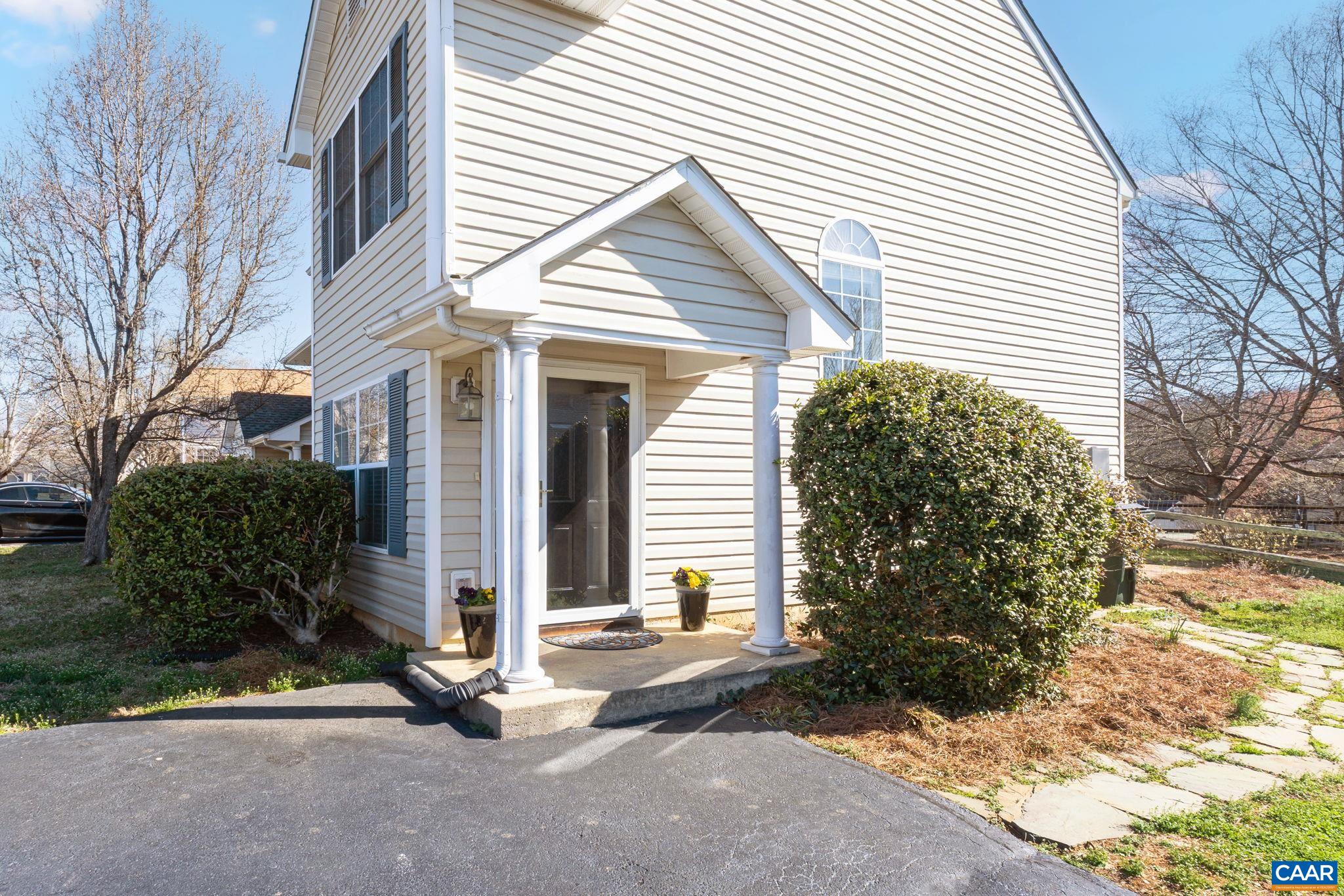 177 BUTTERCUP LN