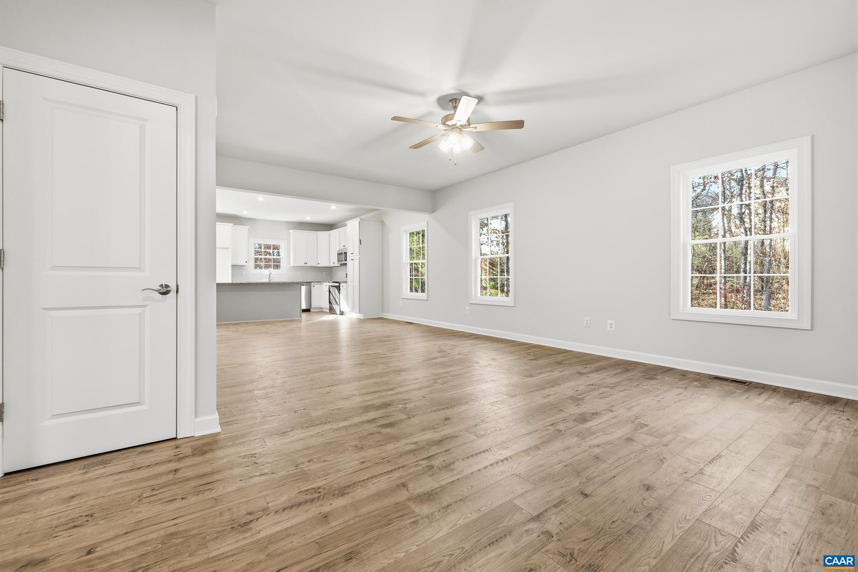 36B BETHUNE ST