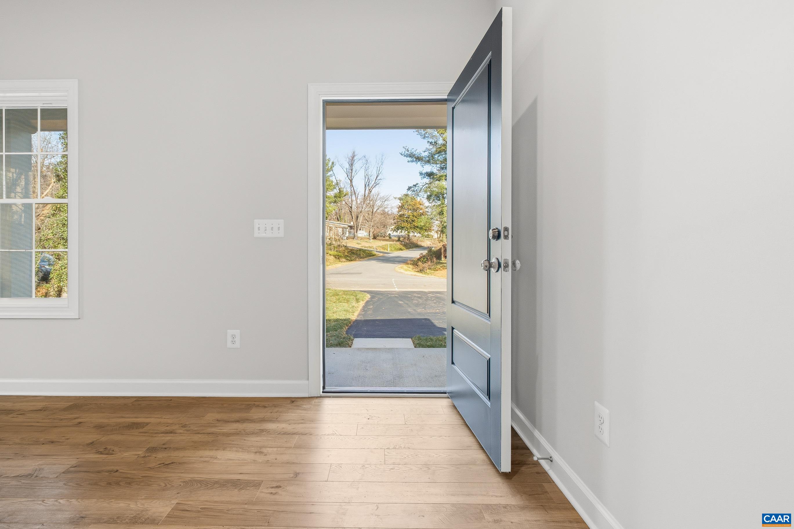 36B BETHUNE ST