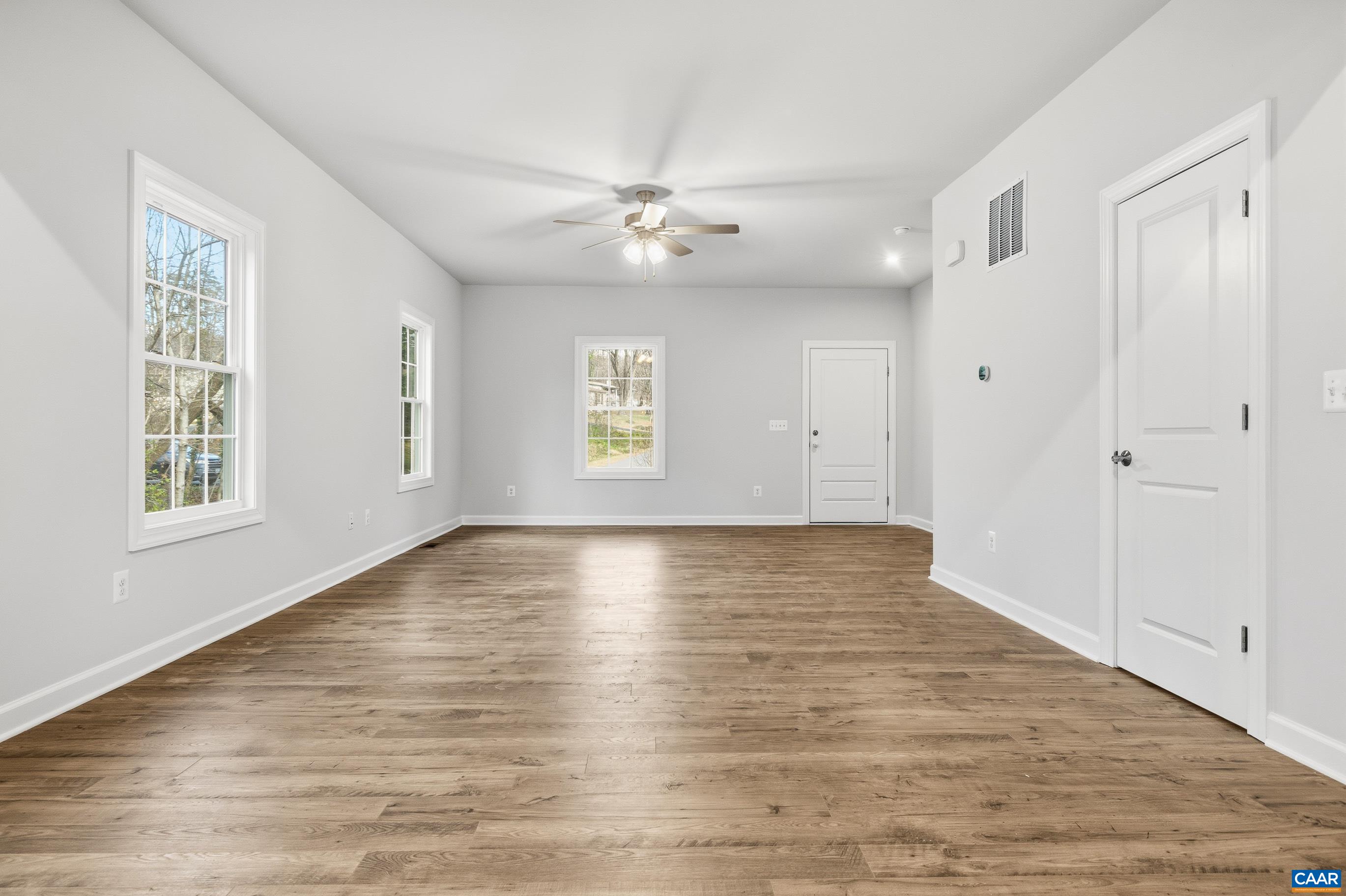 36B BETHUNE ST