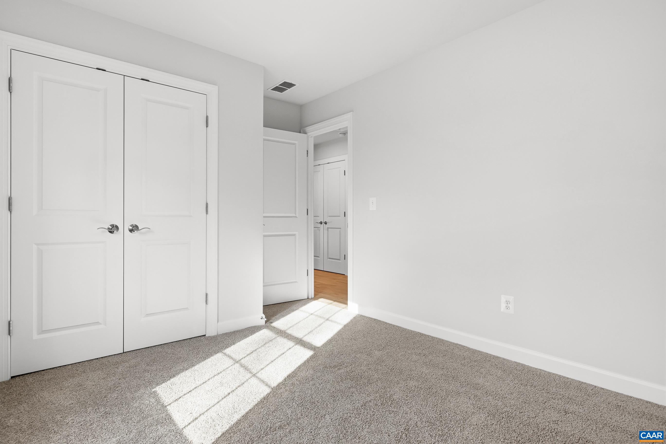 36B BETHUNE ST