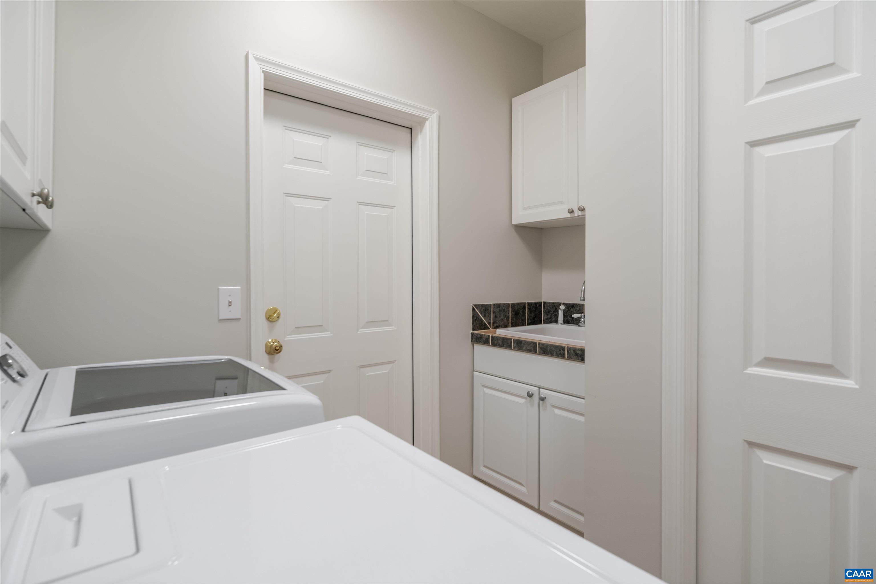 1322 STONEGATE CT
