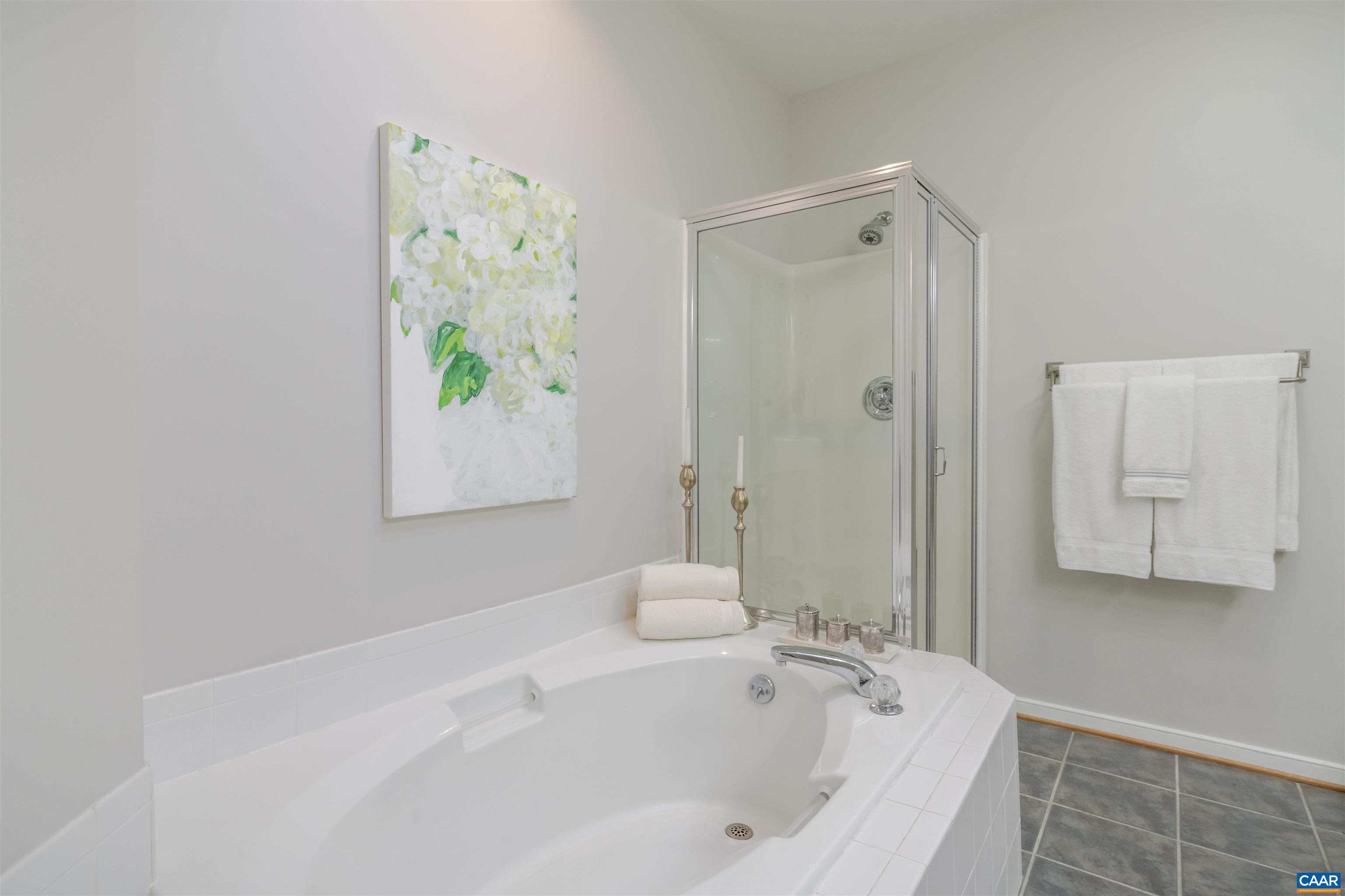 1322 STONEGATE CT