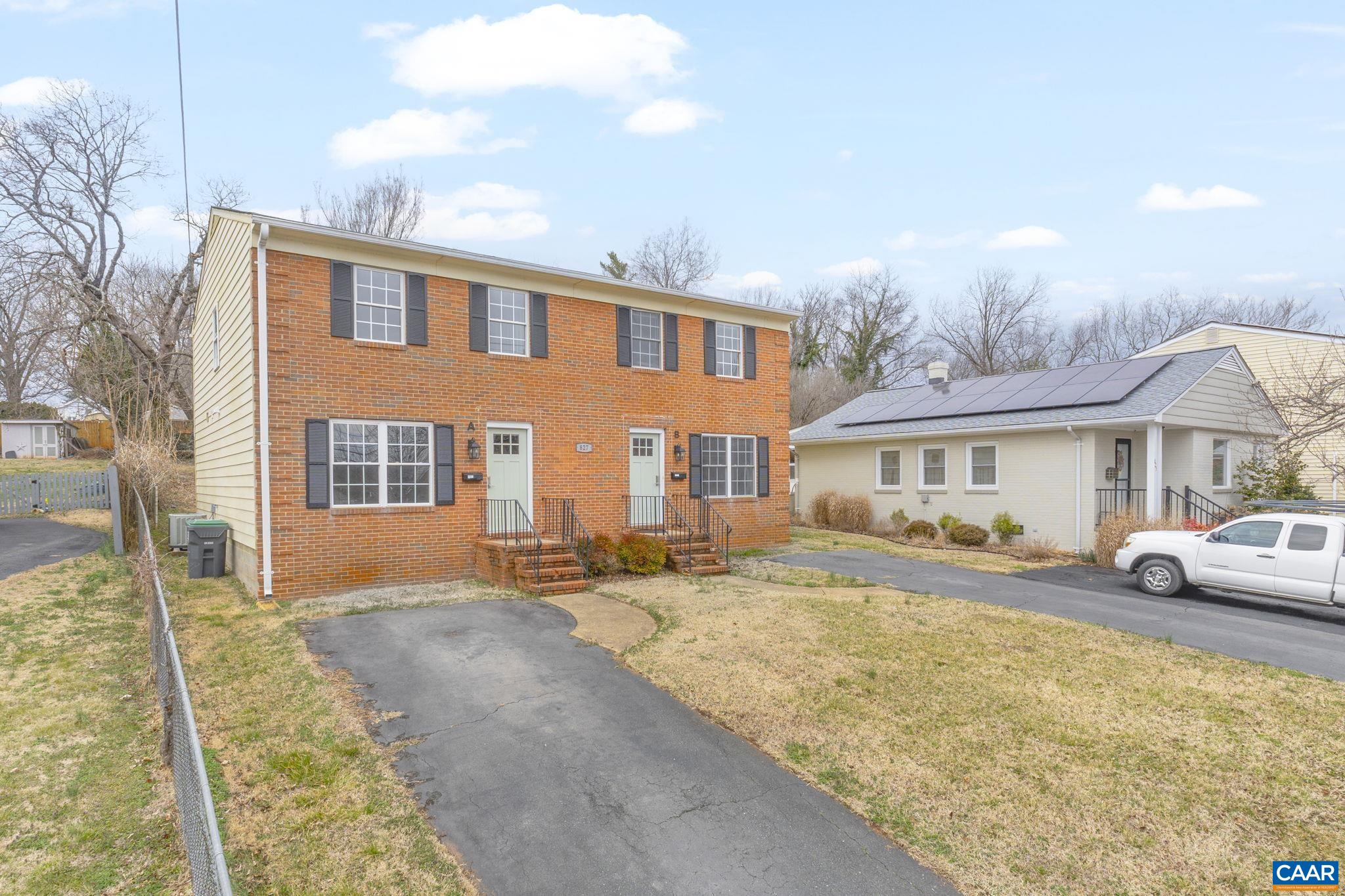 827 SAINT CLAIR AVE