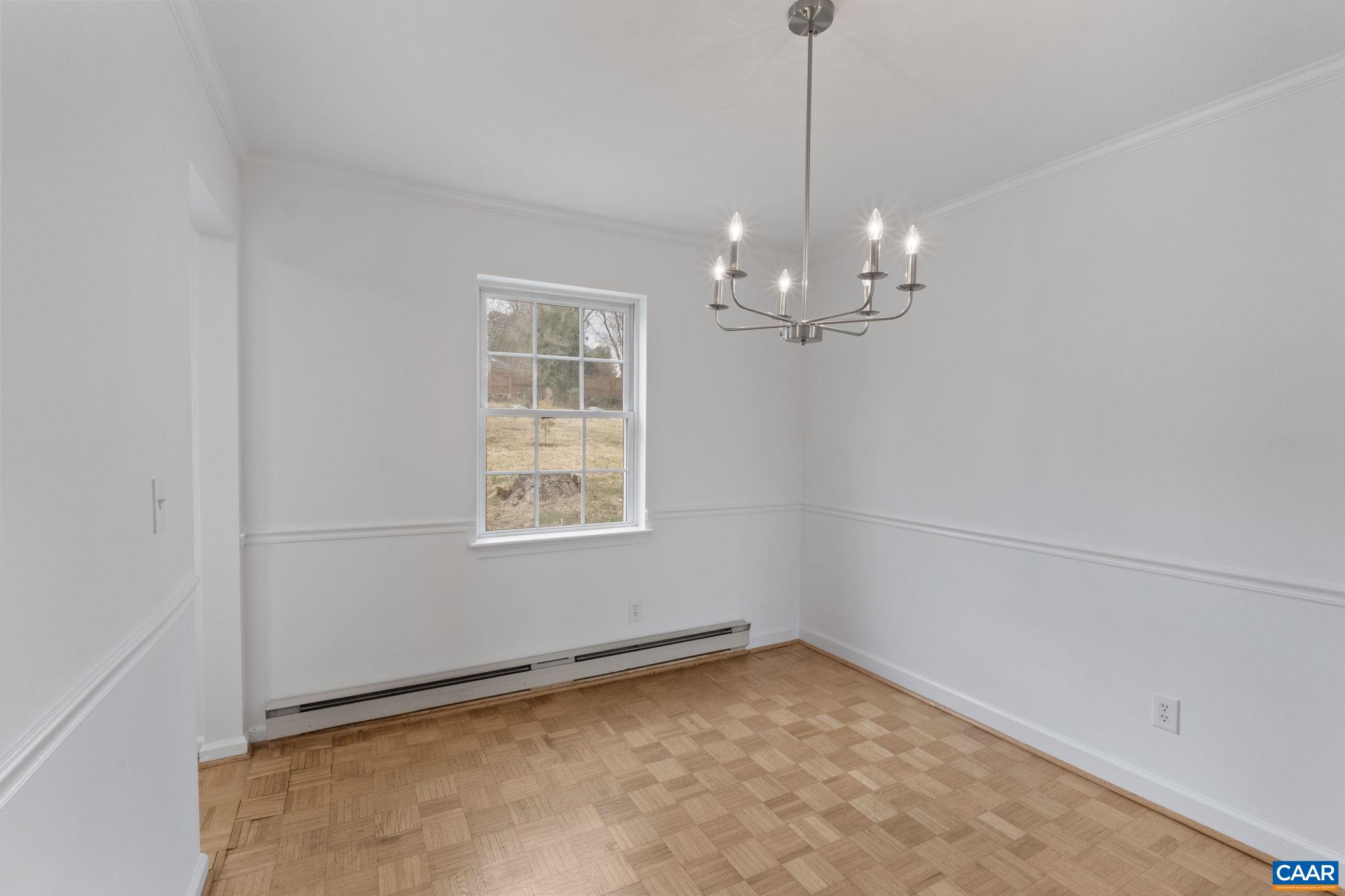 827 SAINT CLAIR AVE
