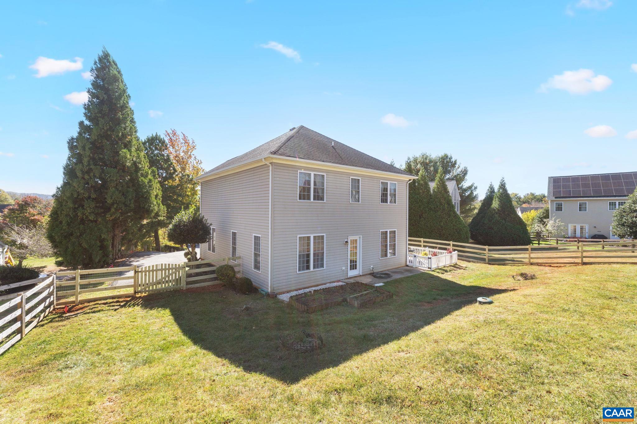1365 AMBER RIDGE RD