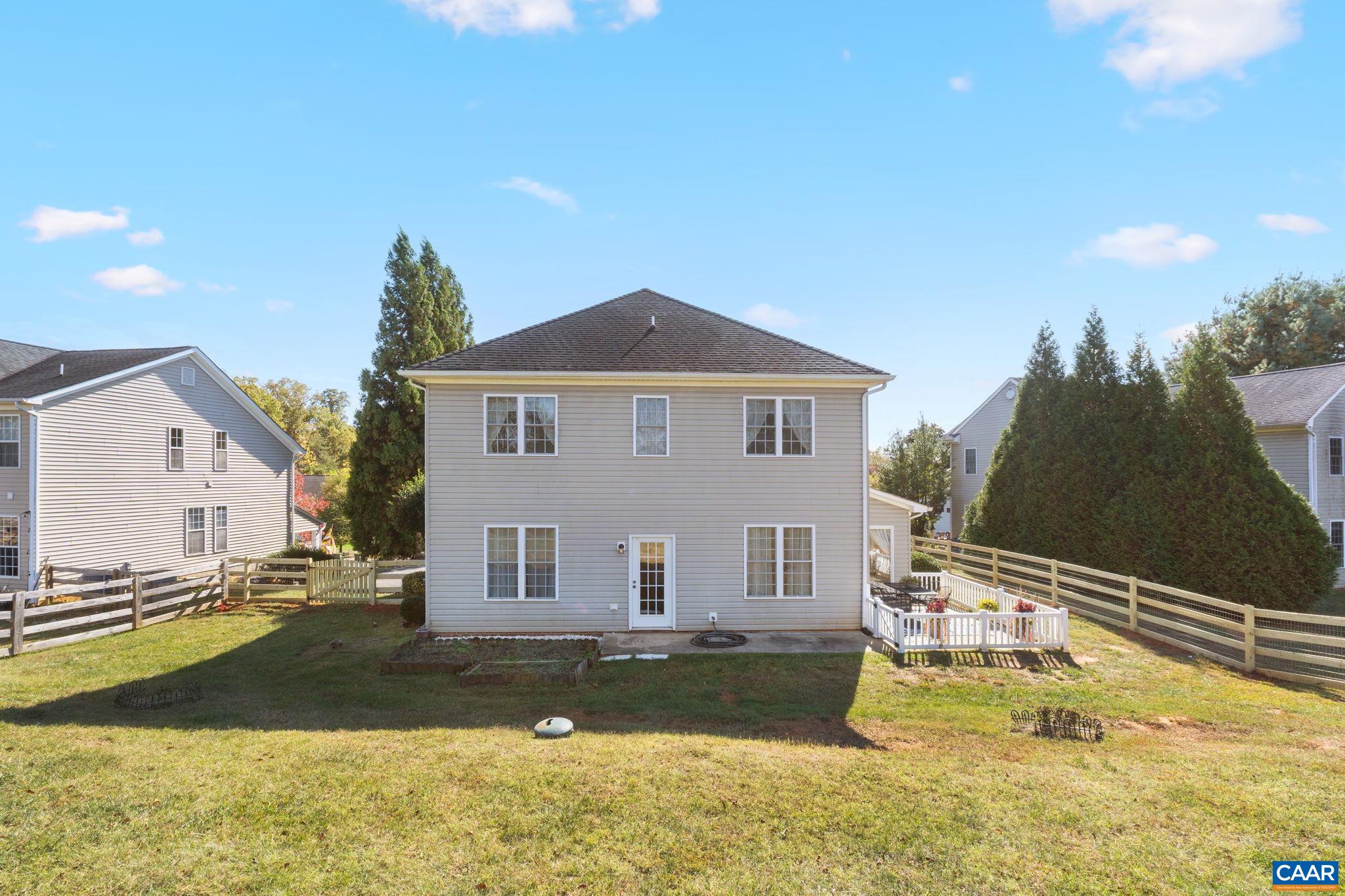1365 AMBER RIDGE RD
